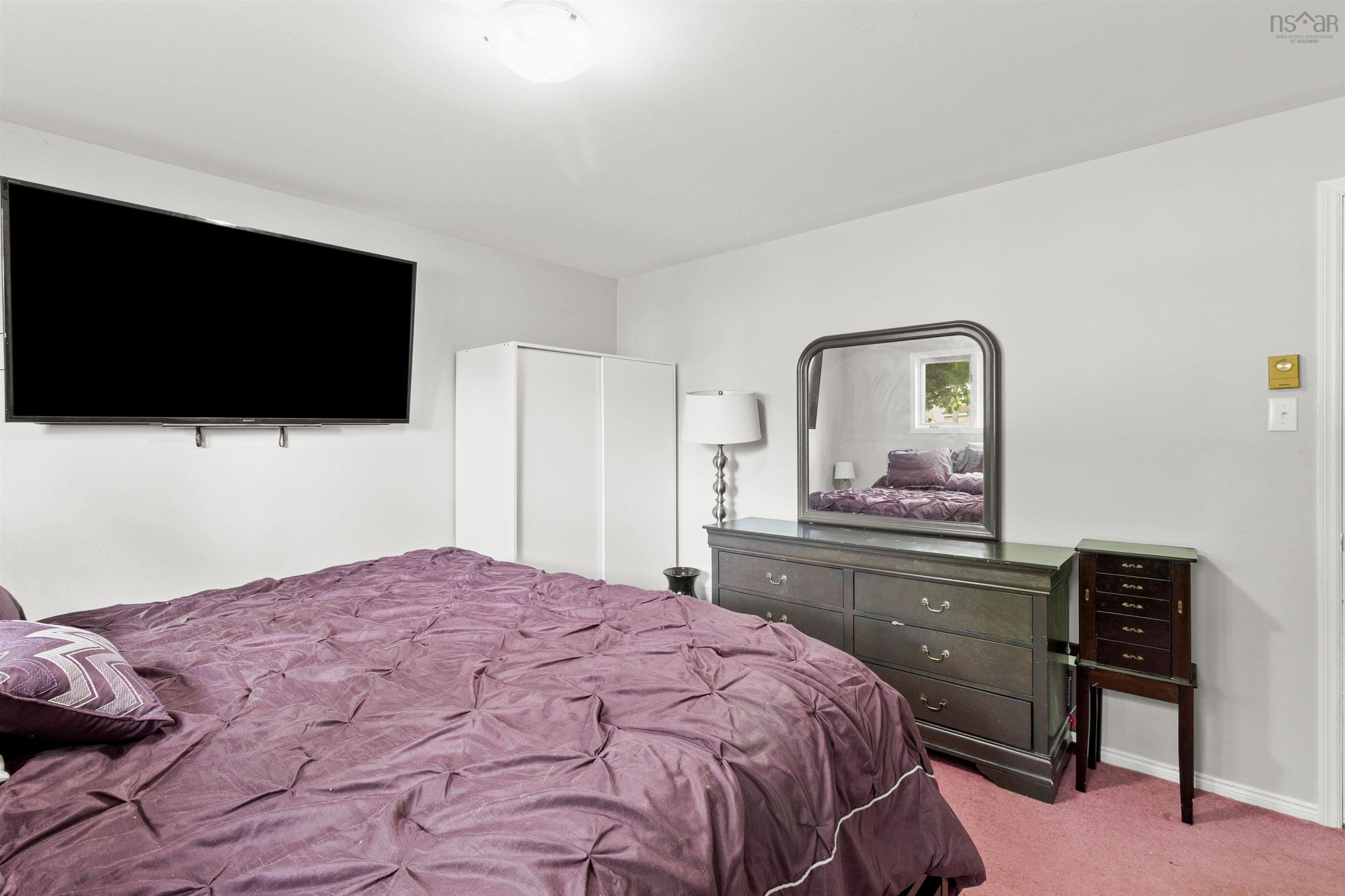 $549,900.00: 33 Josephine Court, Dartmouth