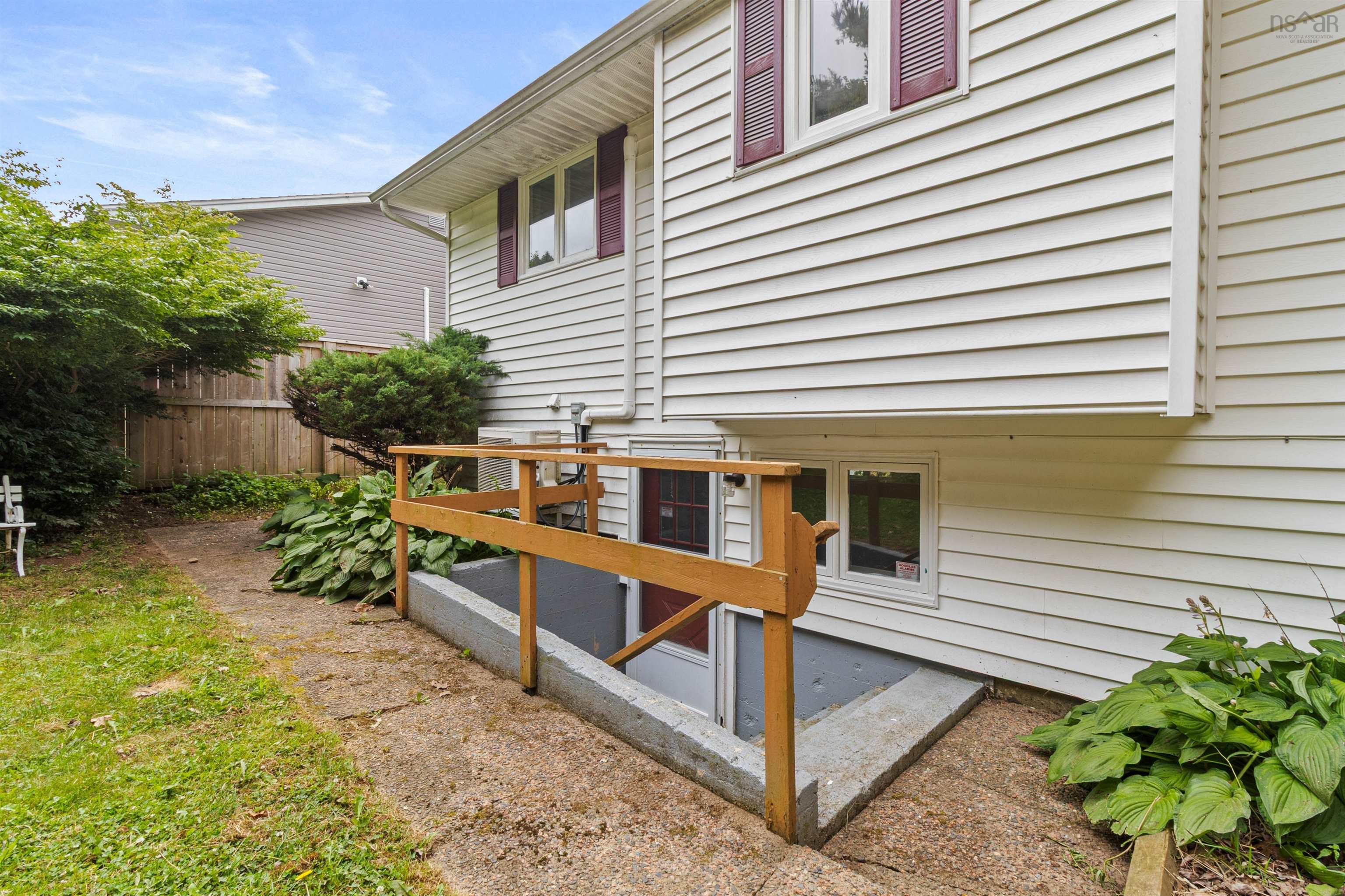 $549,900.00: 33 Josephine Court, Dartmouth