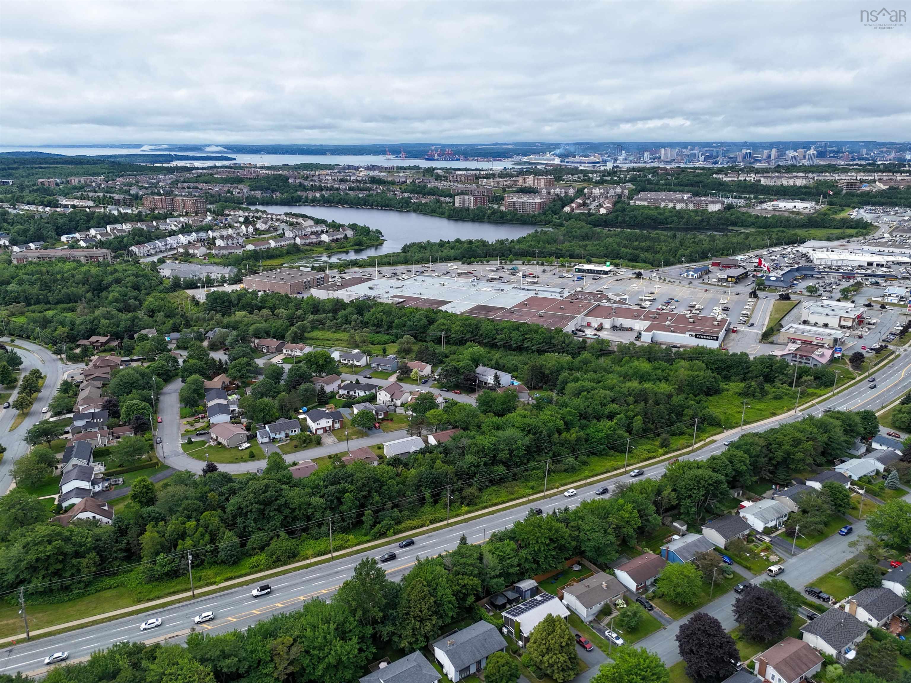 $549,900.00: 33 Josephine Court, Dartmouth