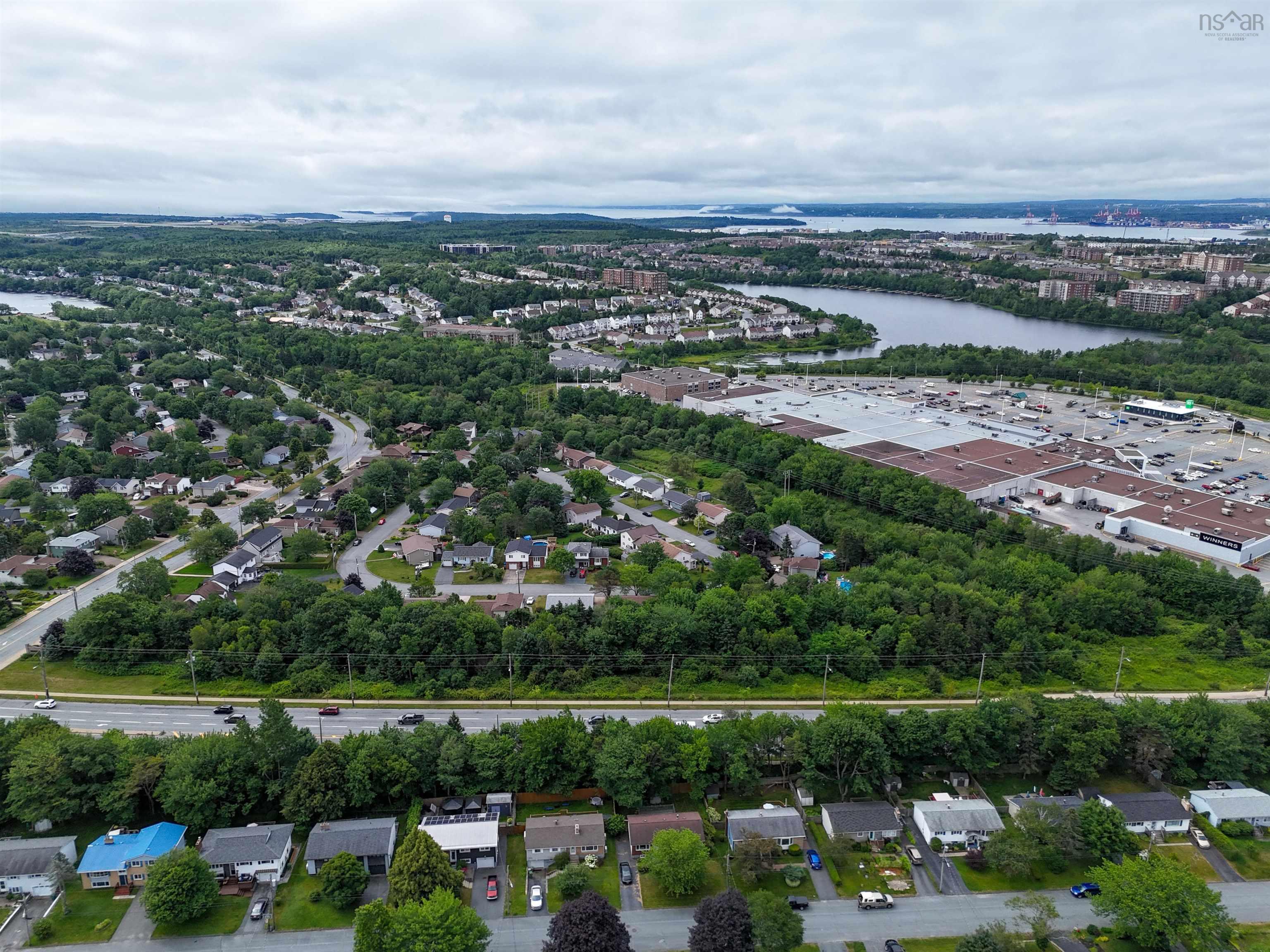 $549,900.00: 33 Josephine Court, Dartmouth