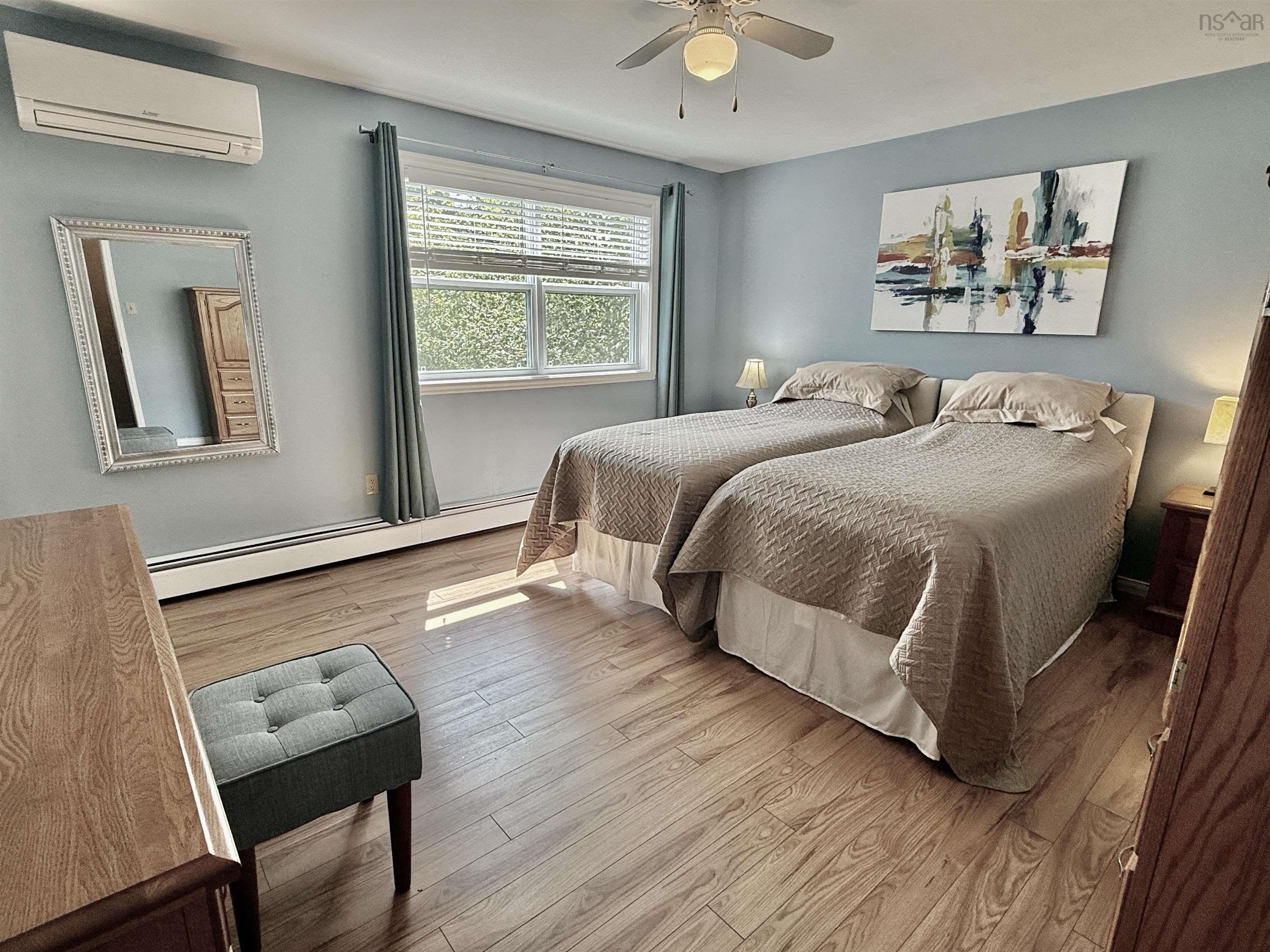 $669,000.00: 58 Shoreview Drive, Bedford