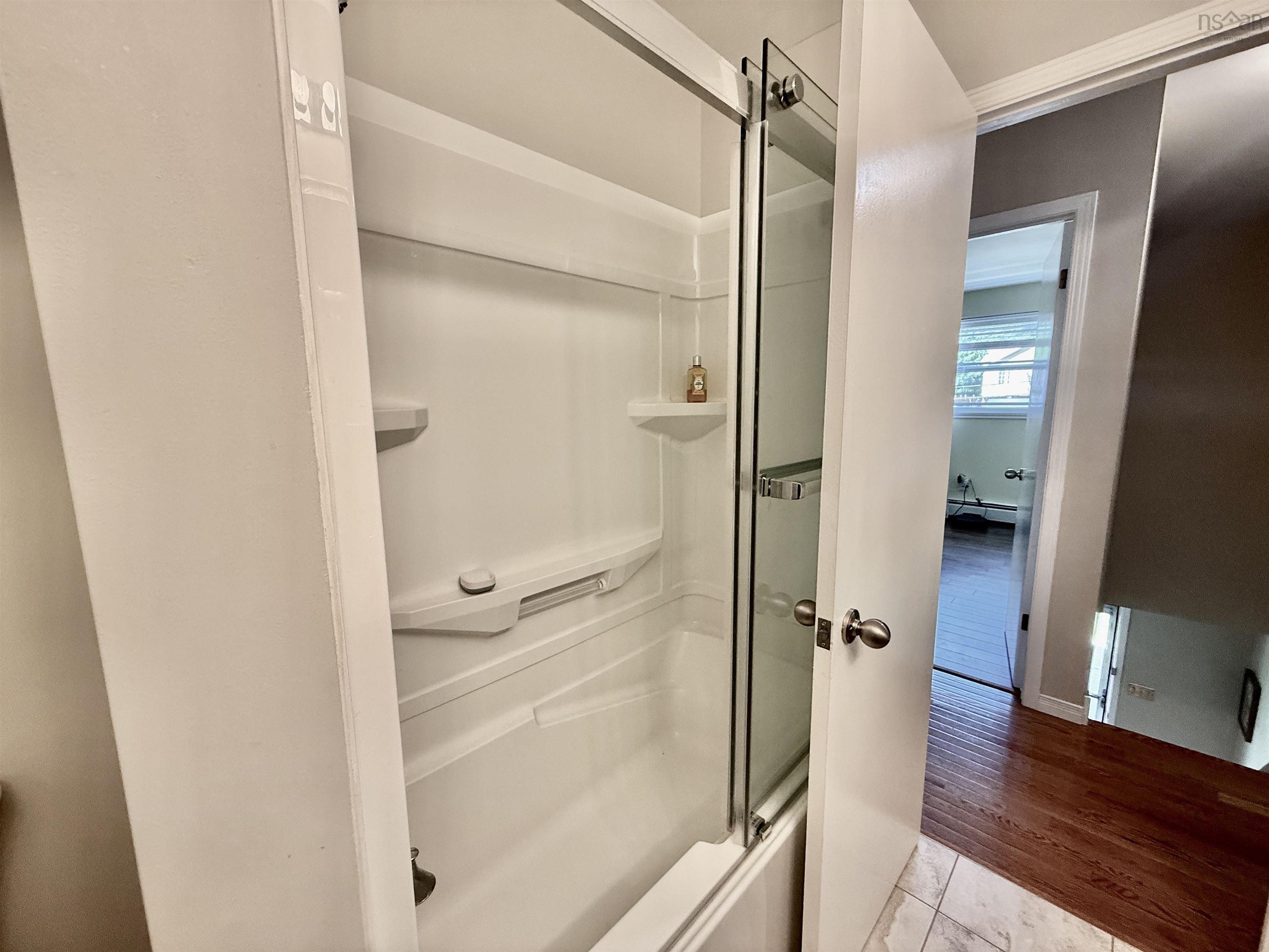 $669,000.00: 58 Shoreview Drive, Bedford