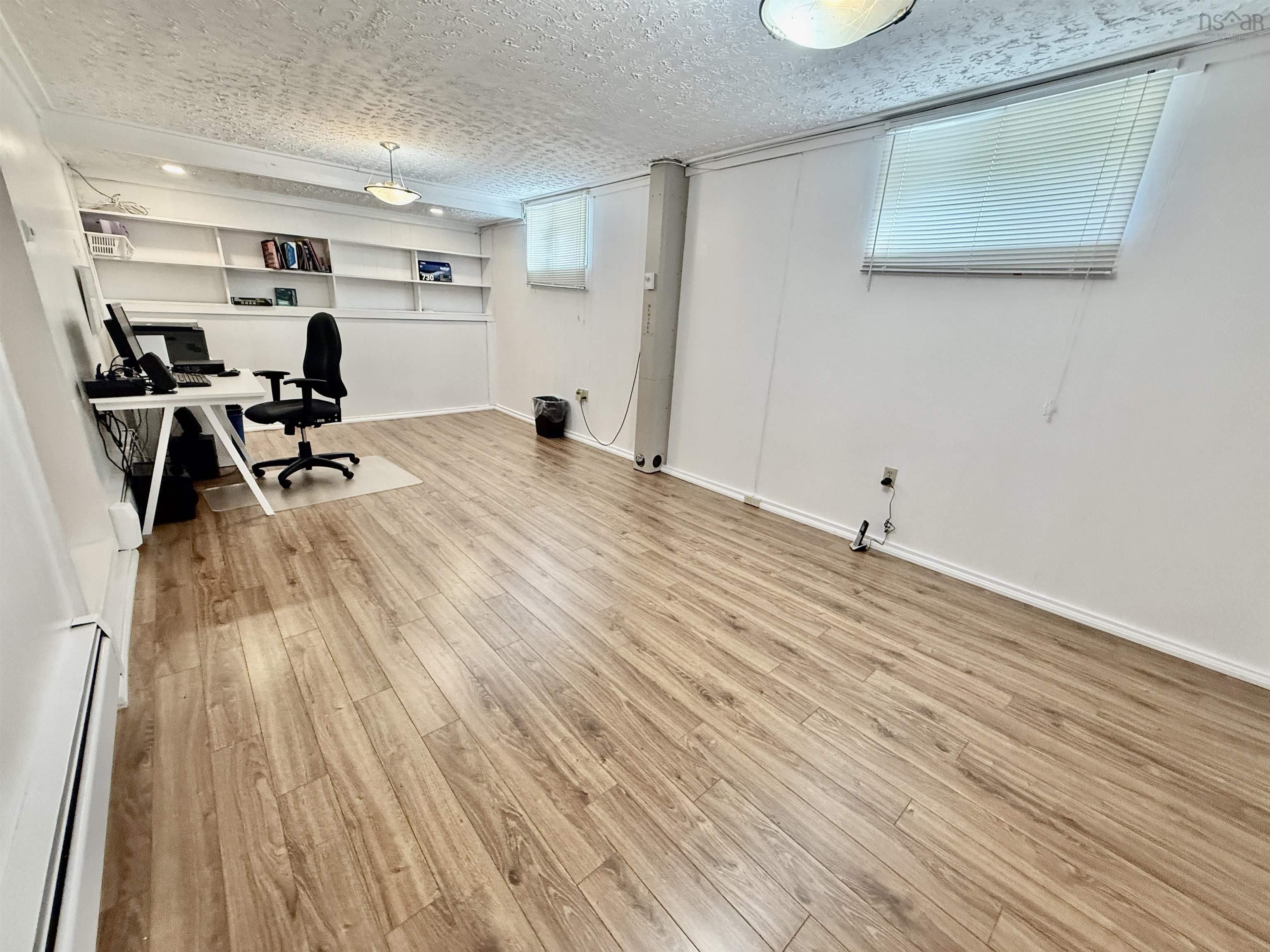 $669,000.00: 58 Shoreview Drive, Bedford