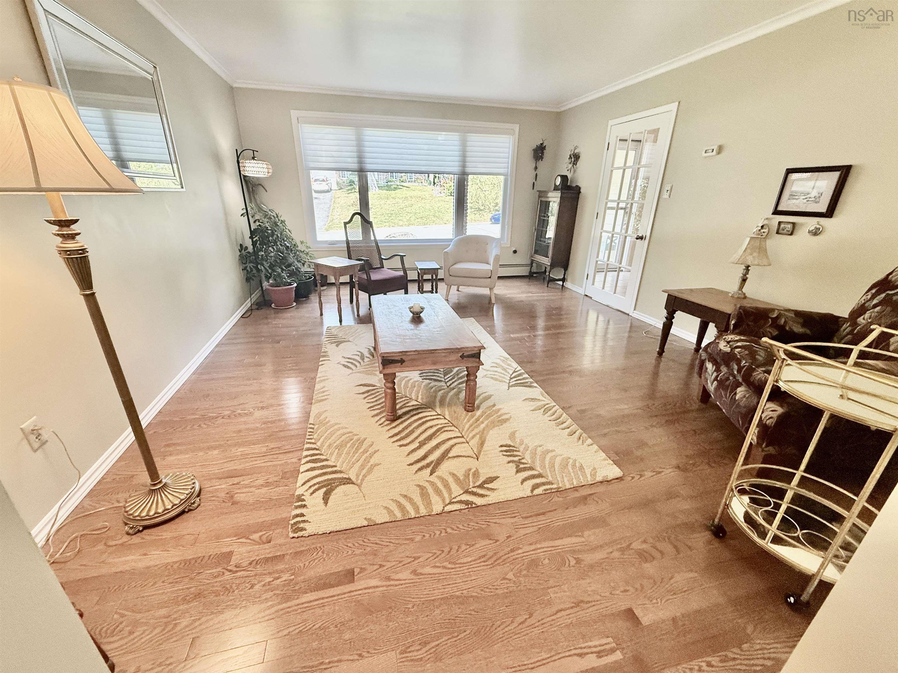 $669,000.00: 58 Shoreview Drive, Bedford