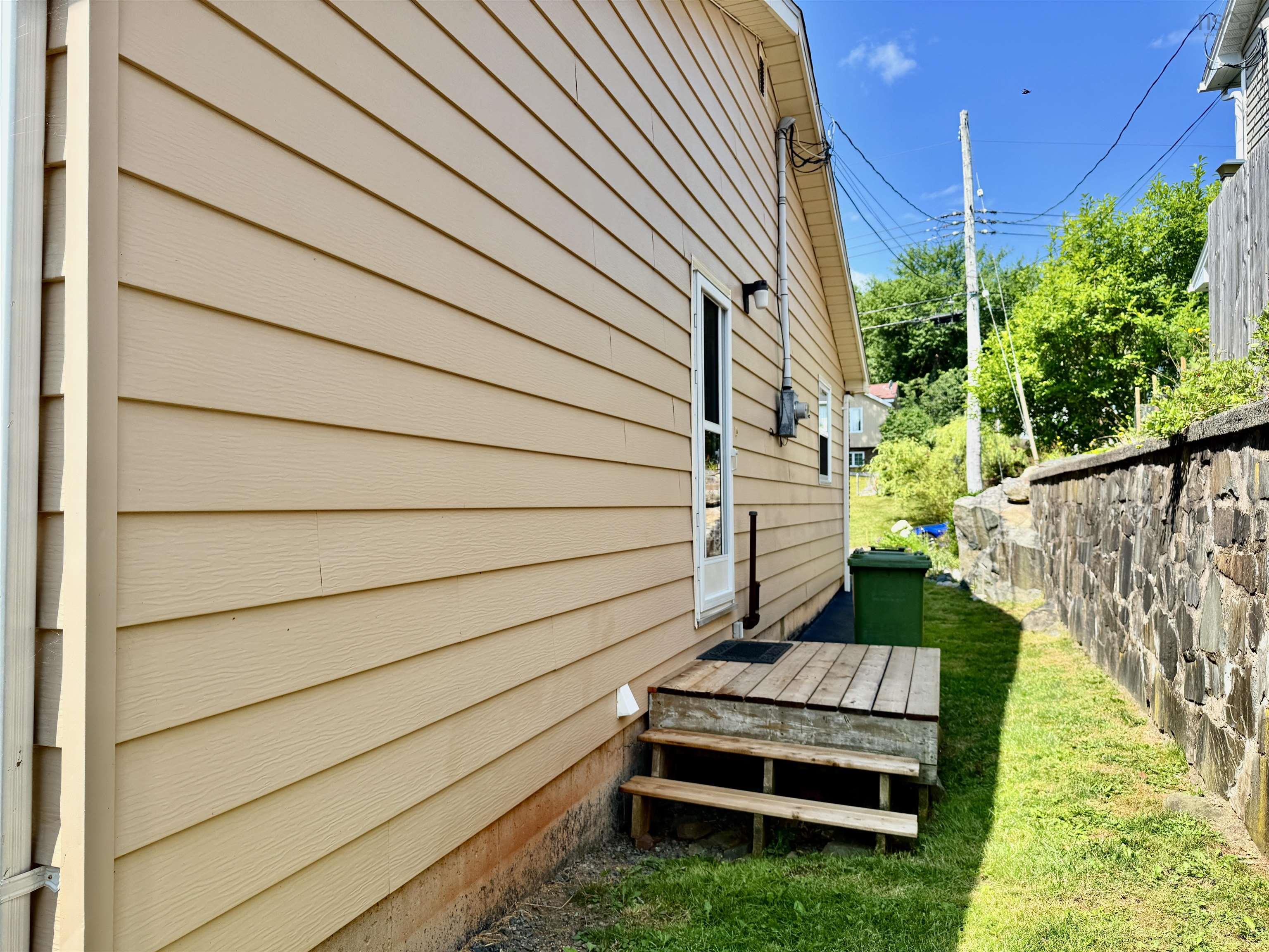 $669,000.00: 58 Shoreview Drive, Bedford