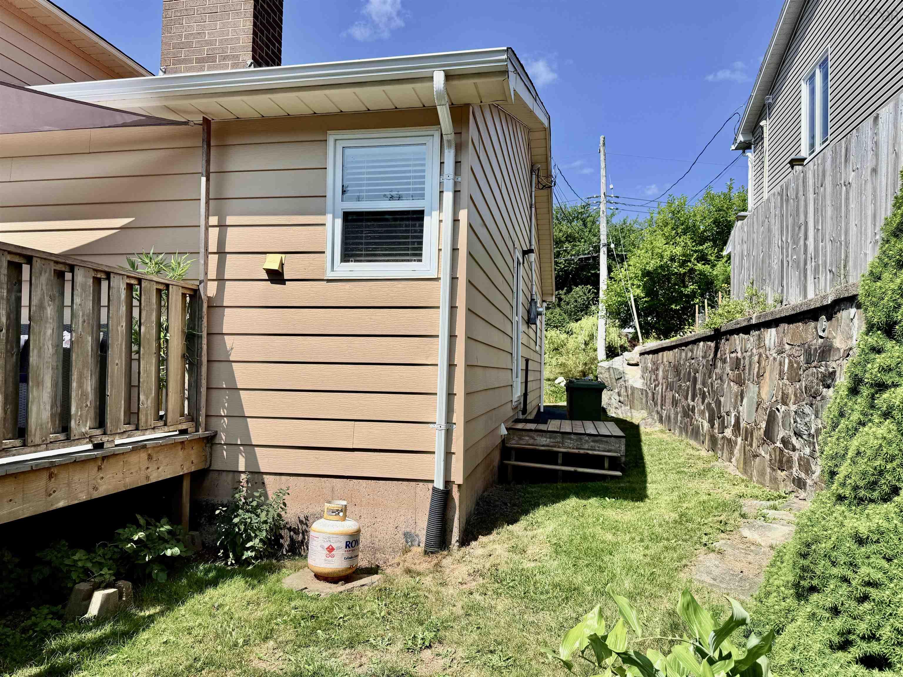 $669,000.00: 58 Shoreview Drive, Bedford