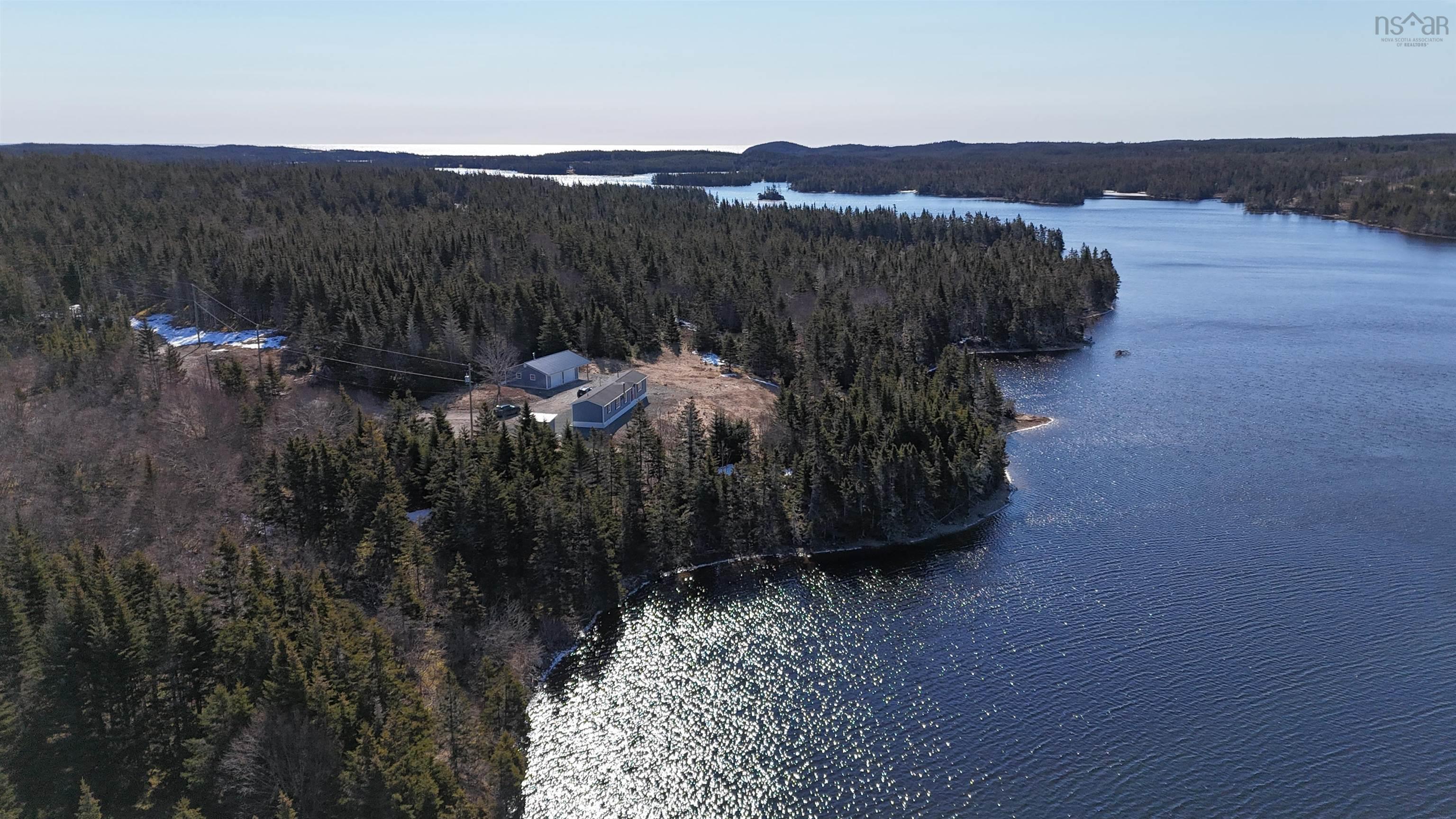 $389,000.00: 290 Eastside Grand River, Grand River