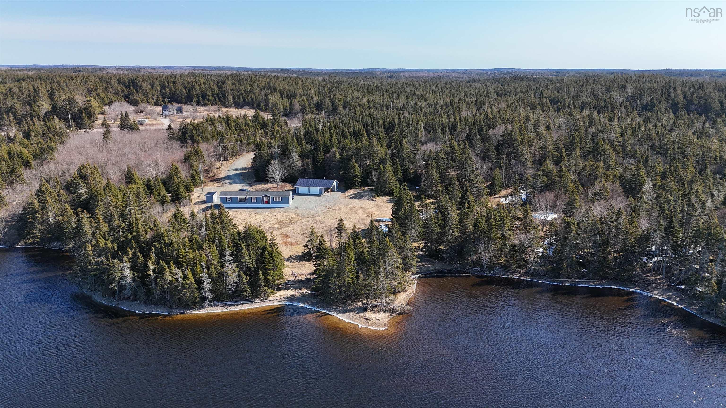 $389,000.00: 290 Eastside Grand River, Grand River