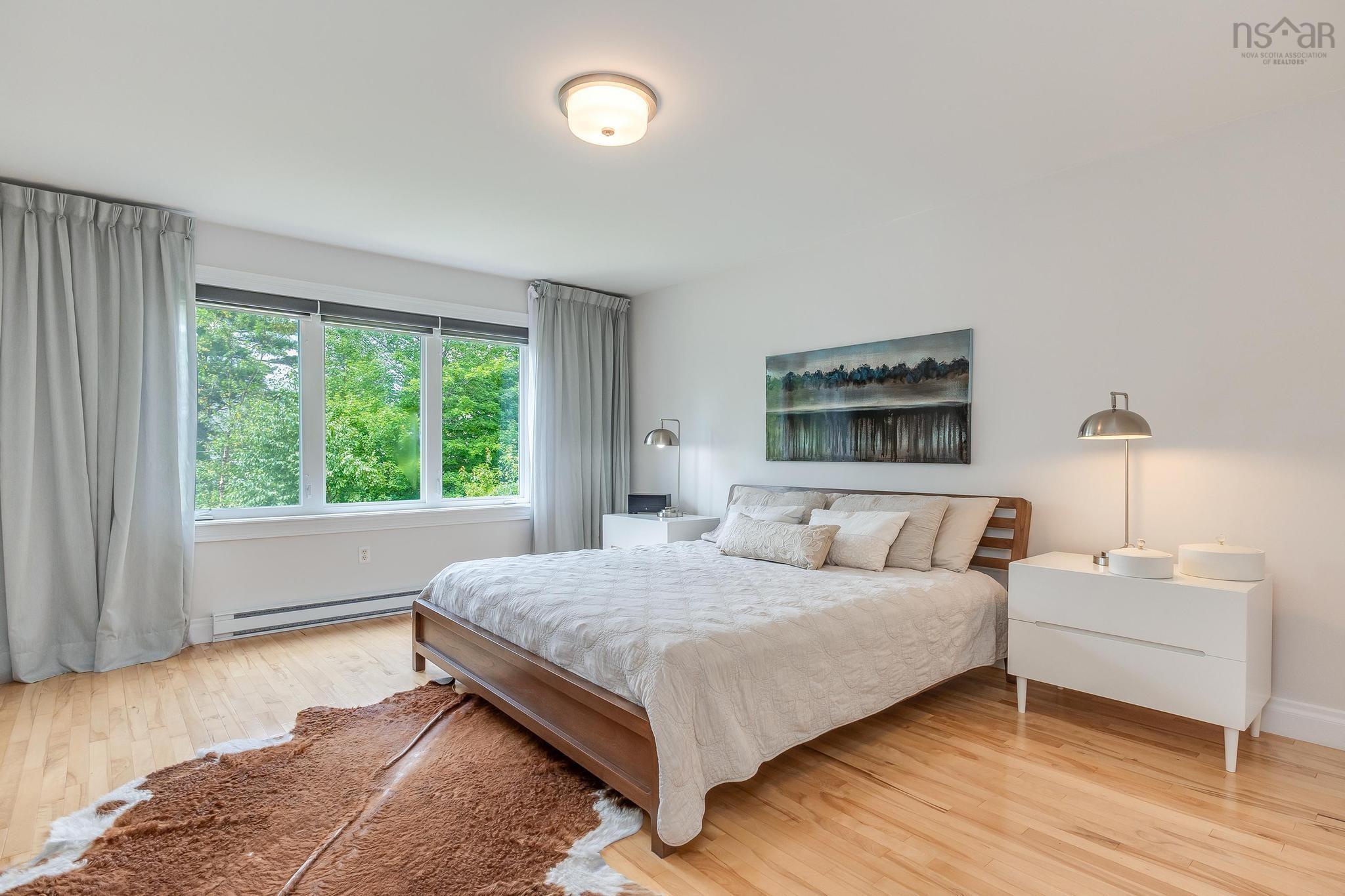 $839,900.00: 20 Haystead Ridge, Bedford