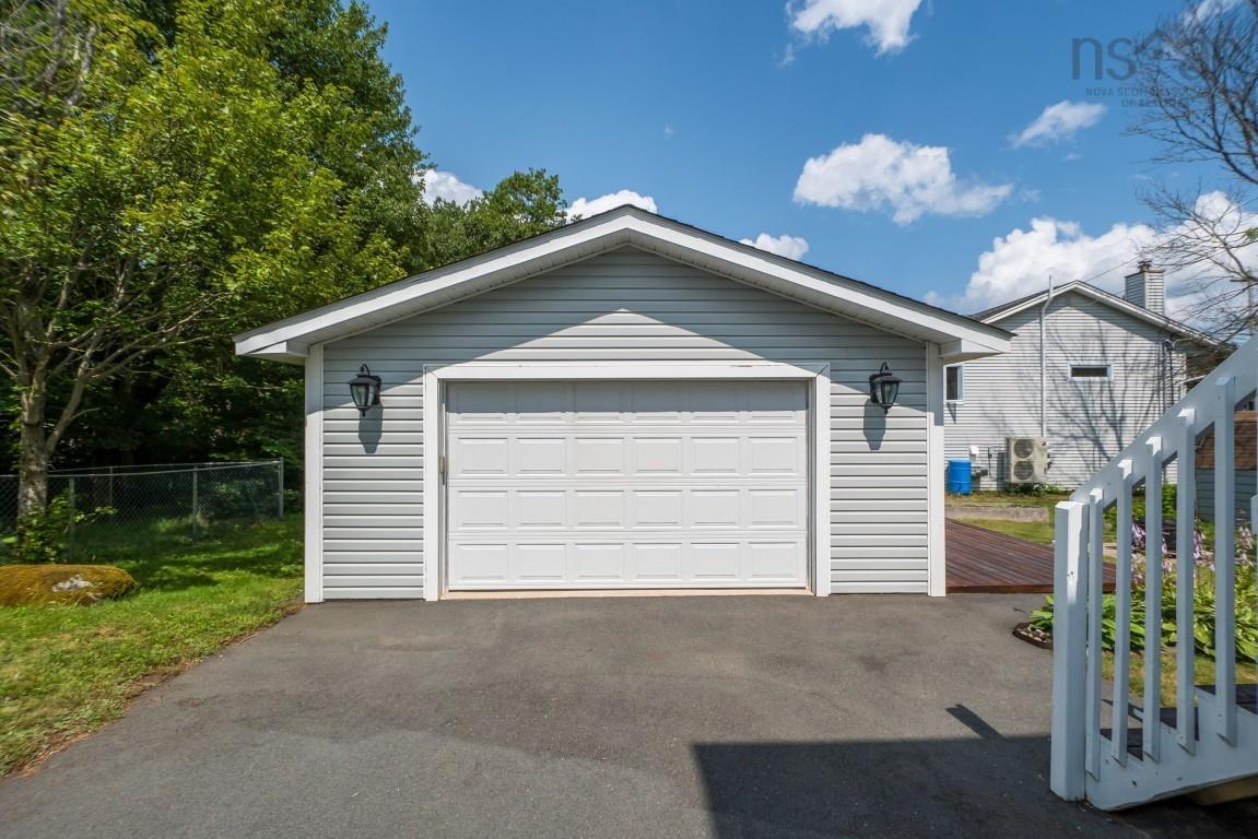 $609,900.00: 5 Aspen Grove, Timberlea