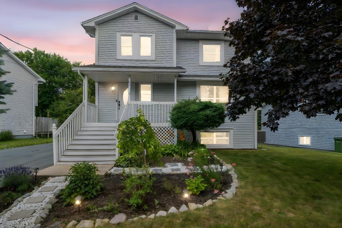 $609,900.00: 5 Aspen Grove, Timberlea