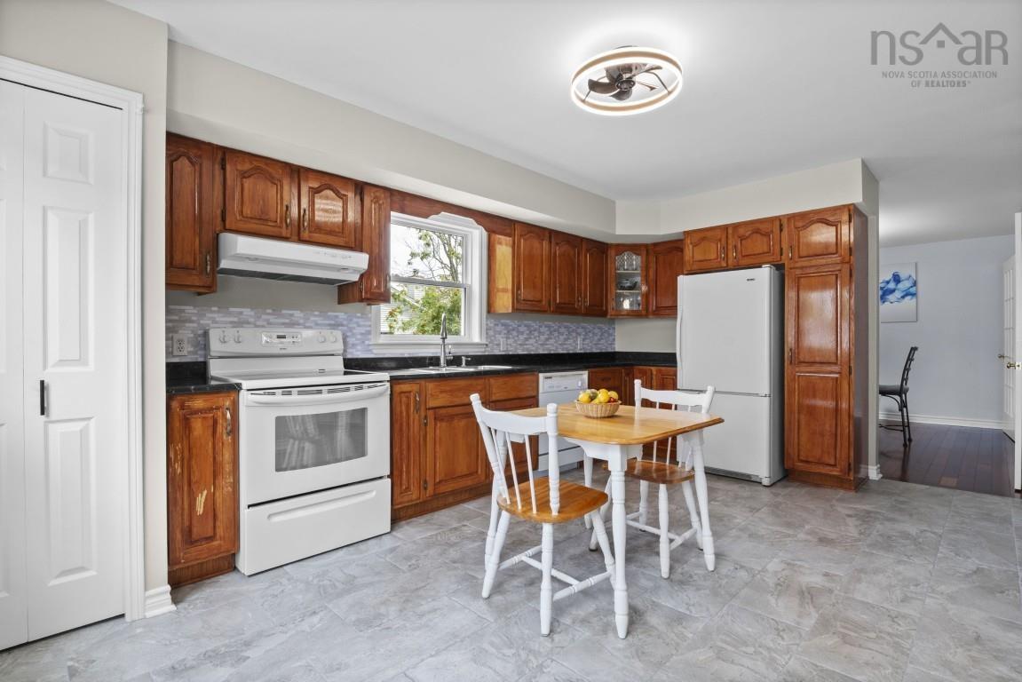 $609,900.00: 5 Aspen Grove, Timberlea