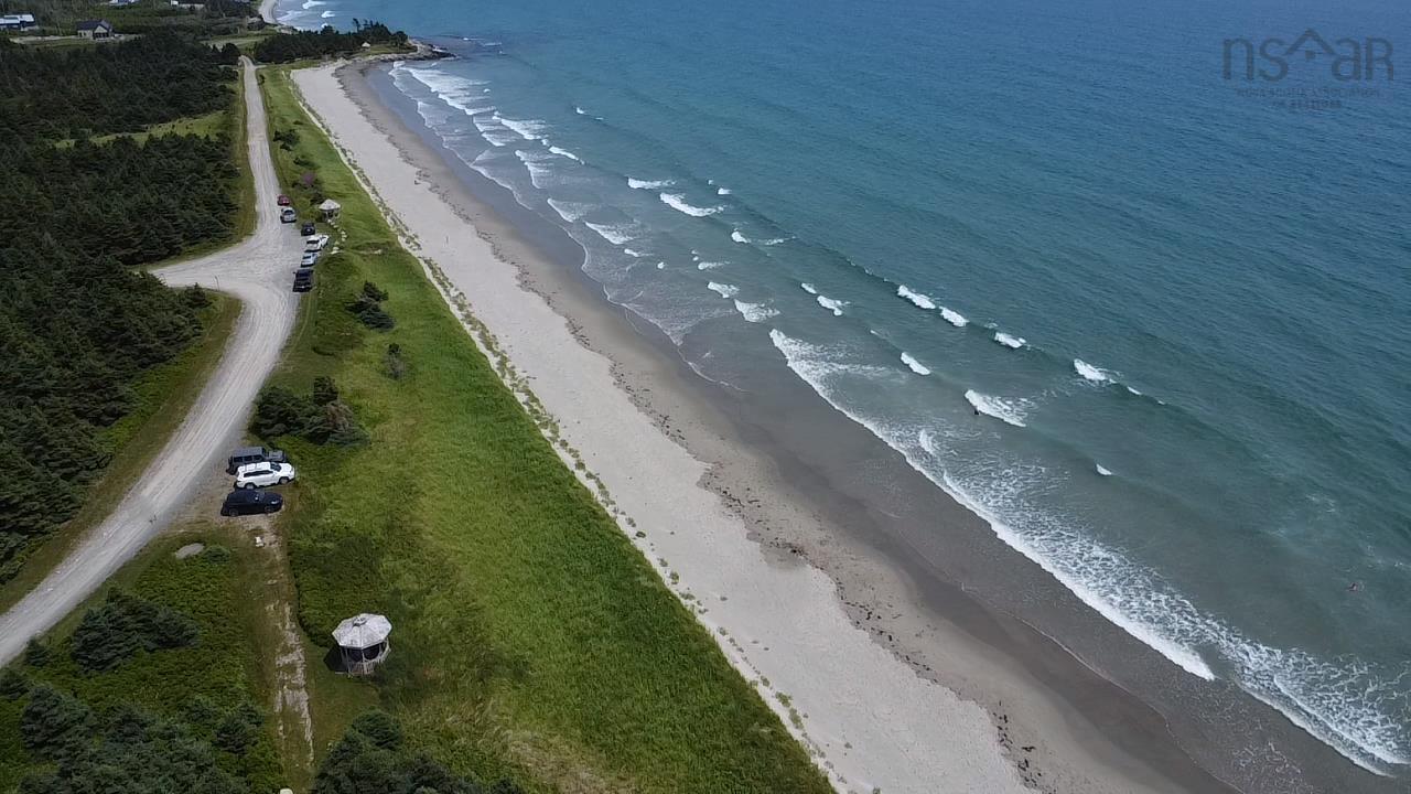 $189,900.00: 31 Kaakwogook Way, Clam Bay