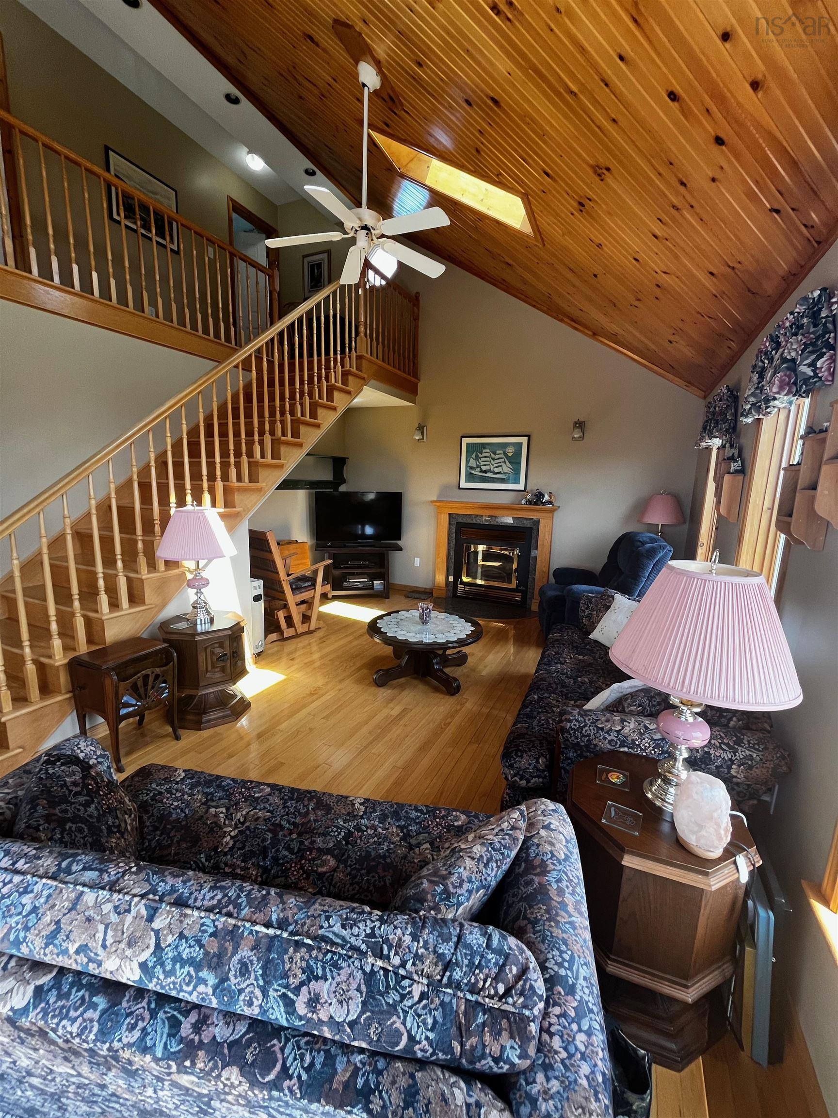 $339,000.00: 25 North Road, Charlos Cove