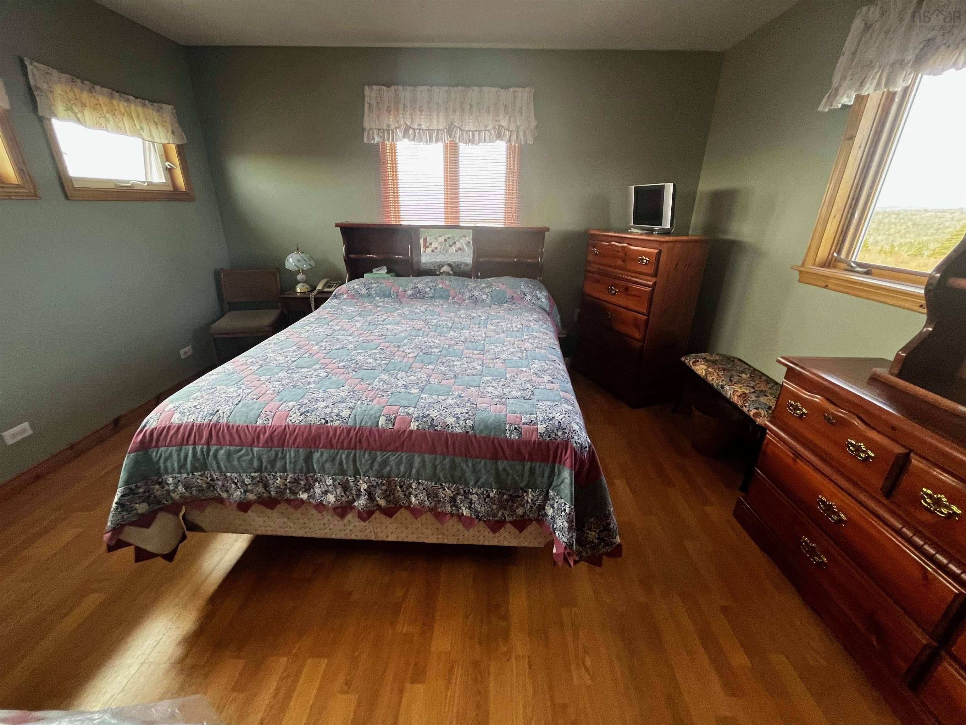 $339,000.00: 25 North Road, Charlos Cove