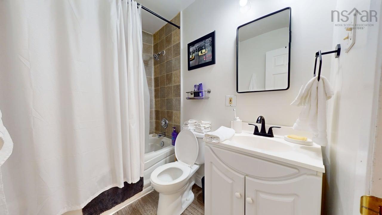 $385,000.00: 210 Hawthorne Street, Antigonish