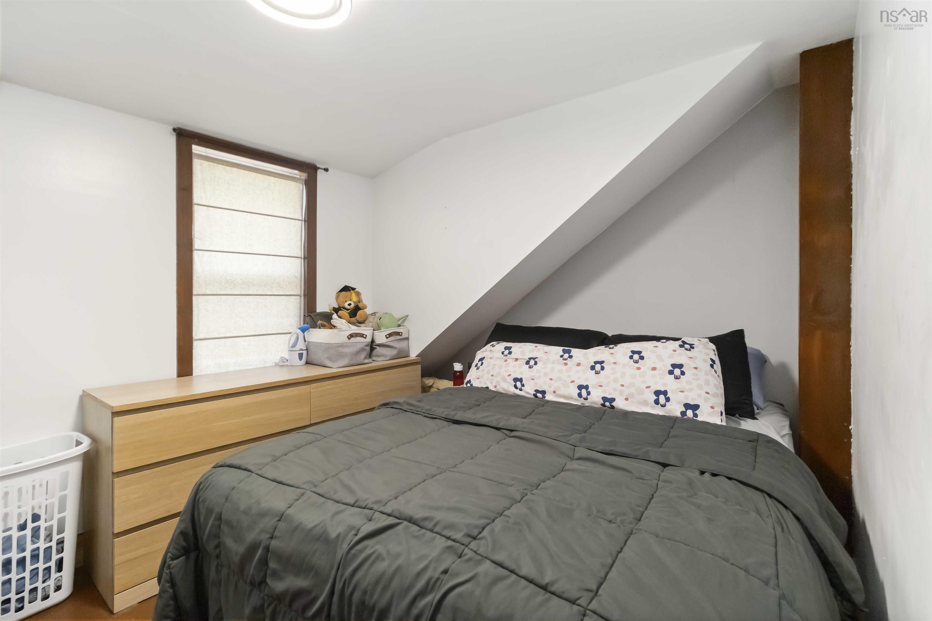 $299,900.00: 15 Elizabeth Avenue, New Germany