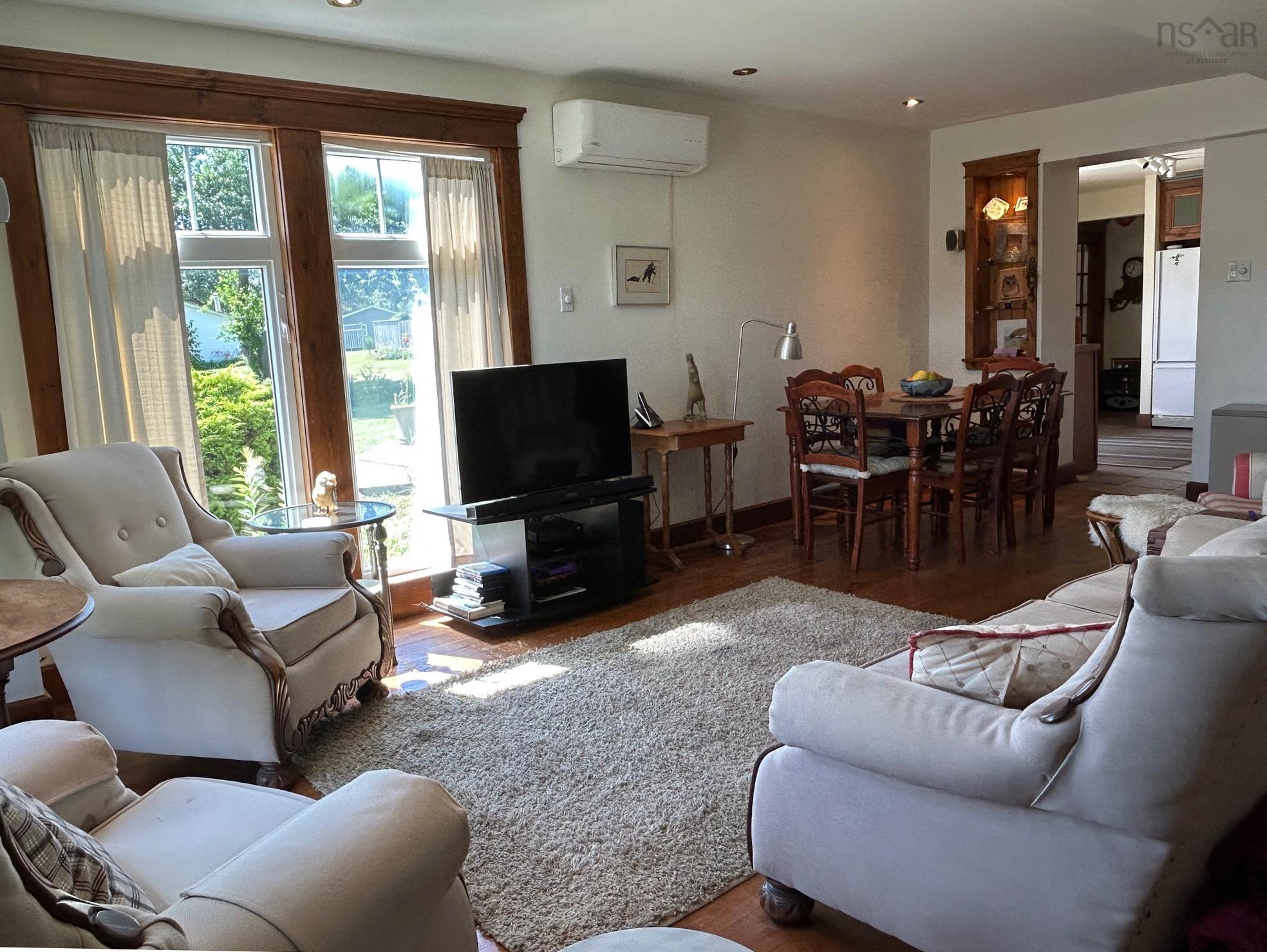 $475,000.00: 142 Gold River Road, Gold River