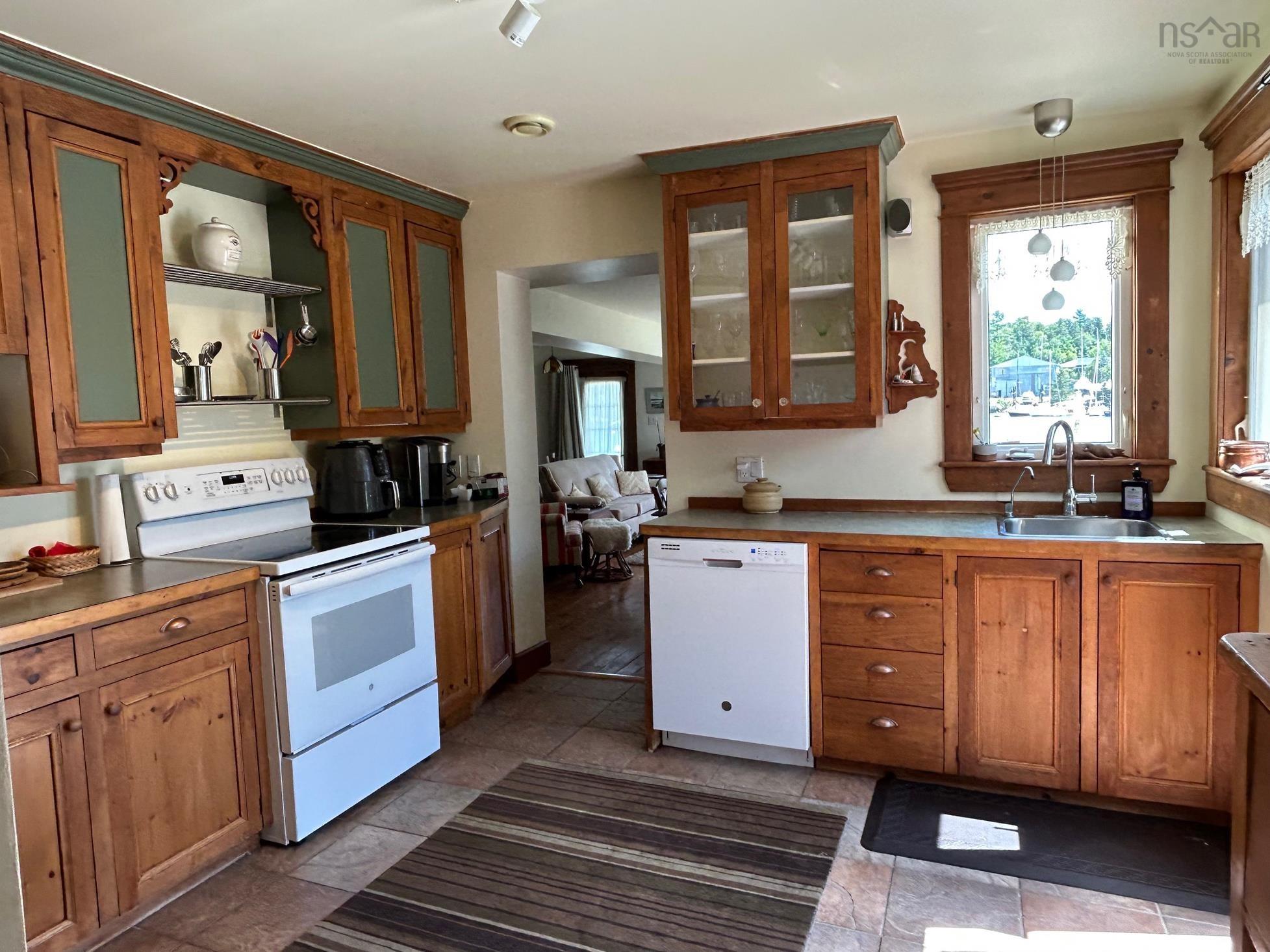 $475,000.00: 142 Gold River Road, Gold River