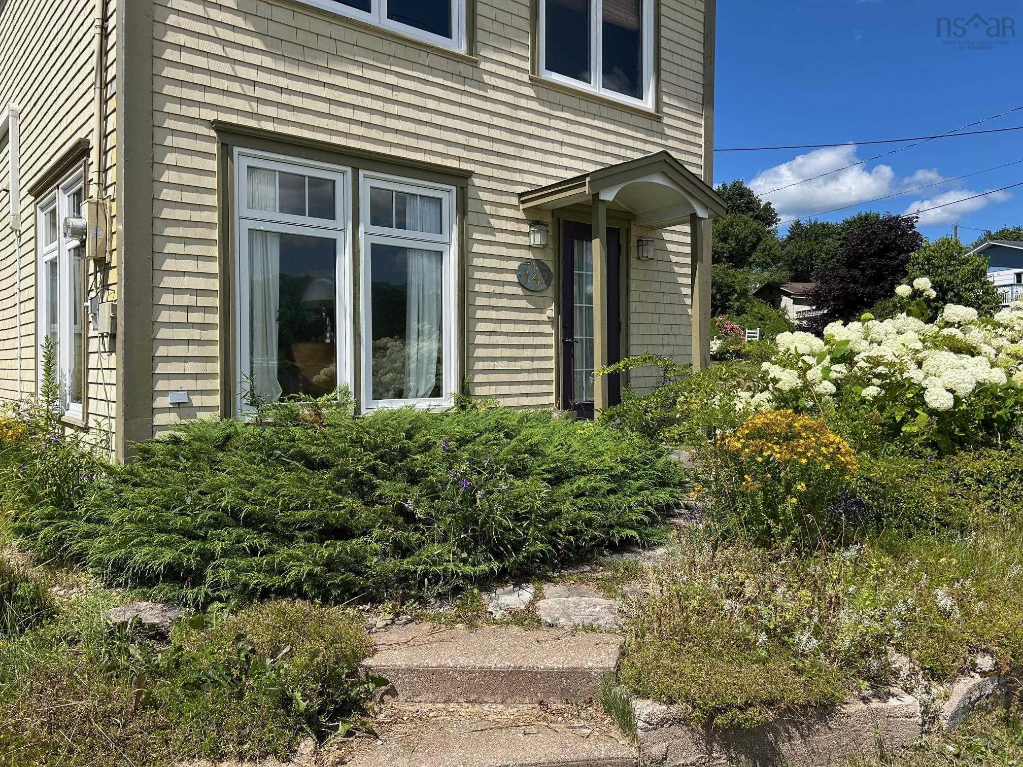 $475,000.00: 142 Gold River Road, Gold River