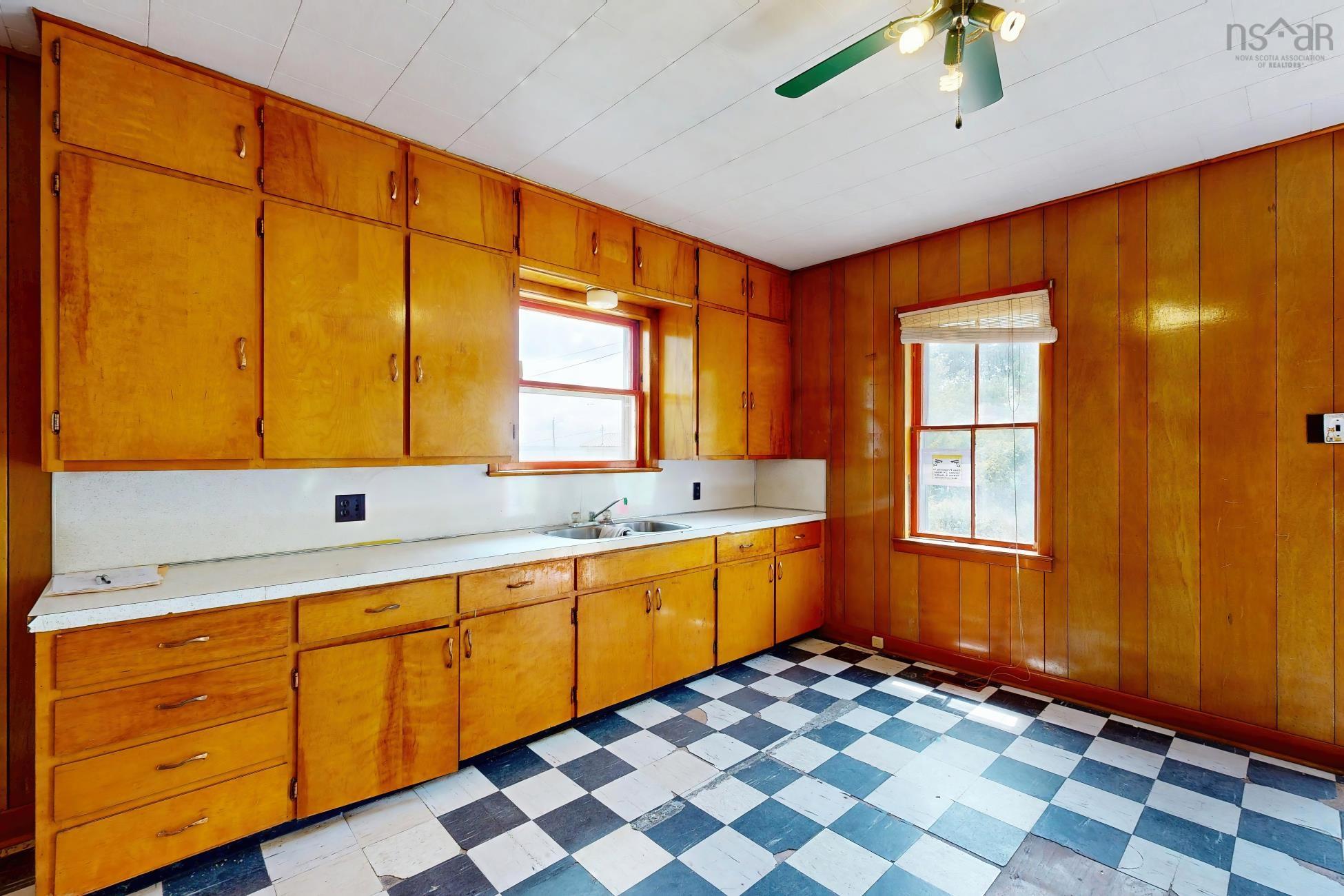 $319,000.00: 462 Mill Cove Shore Road, Birchy Head