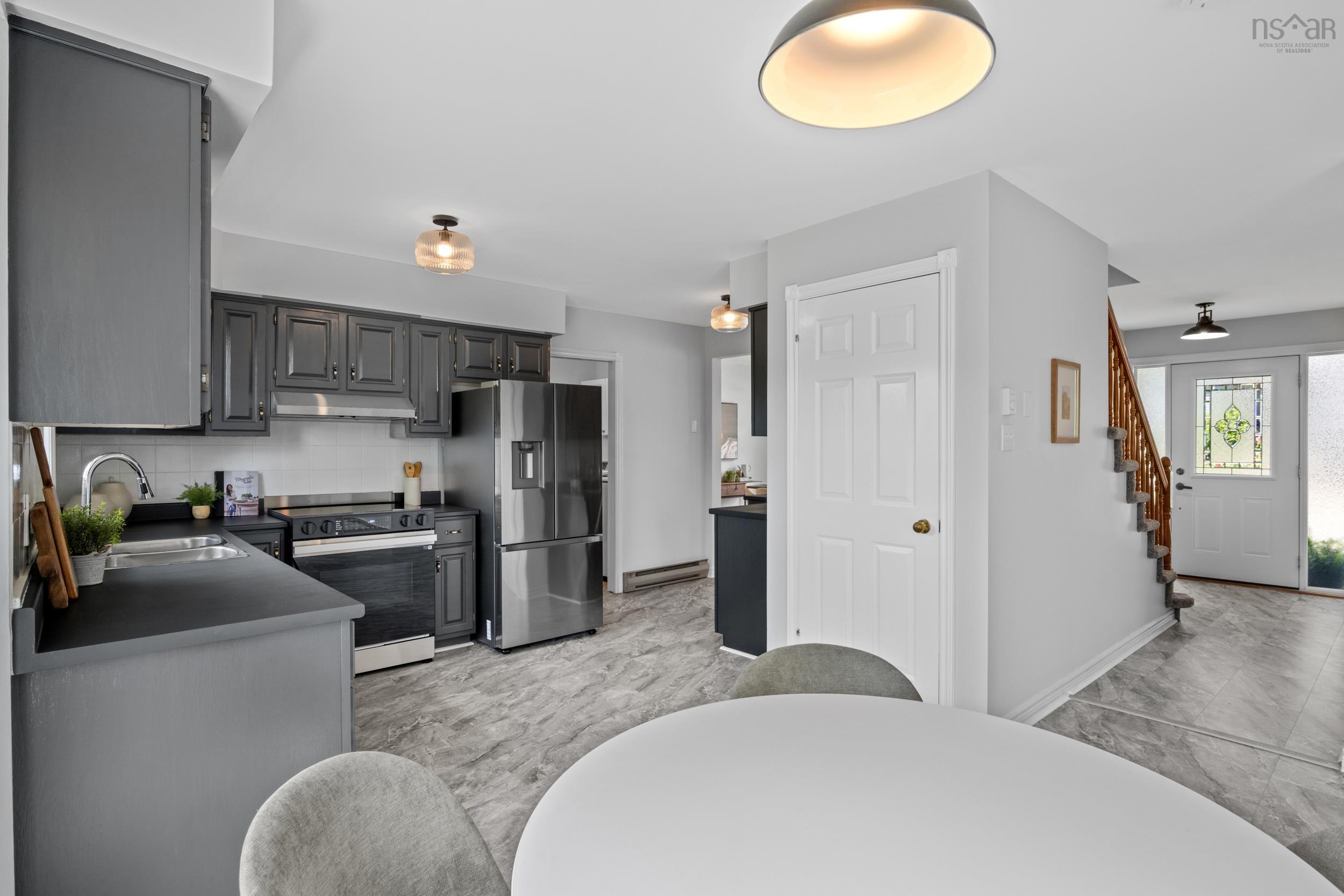 $799,000.00: 14 Whimsical Lake Crescent, Halifax