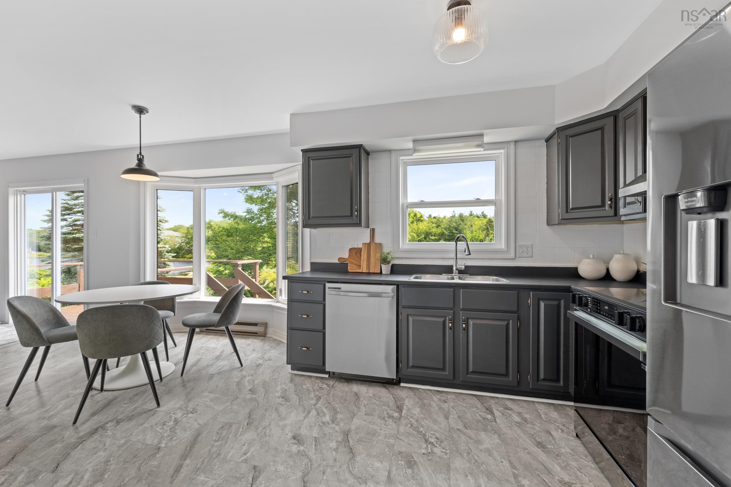 $799,000.00: 14 Whimsical Lake Crescent, Halifax