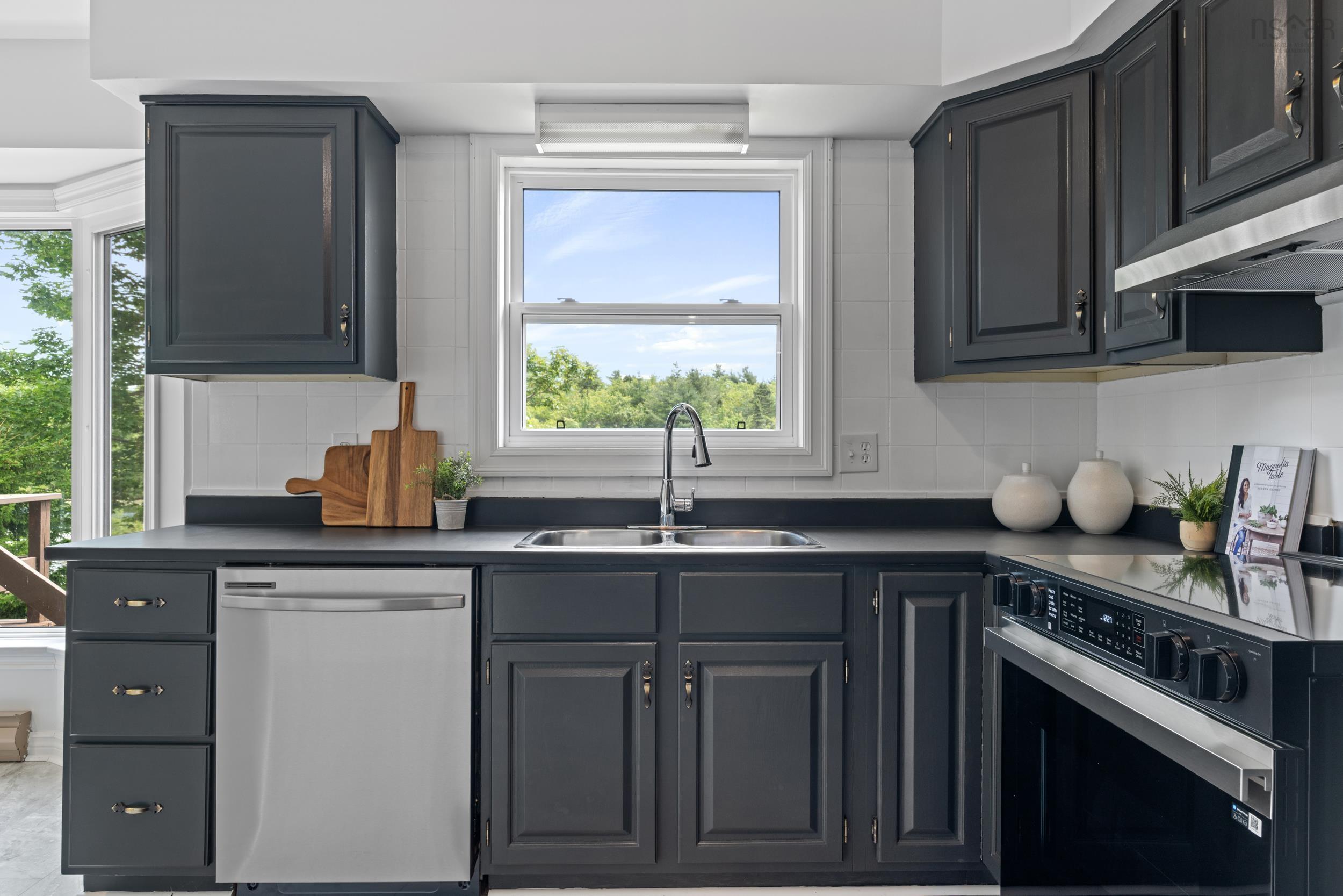 $799,000.00: 14 Whimsical Lake Crescent, Halifax