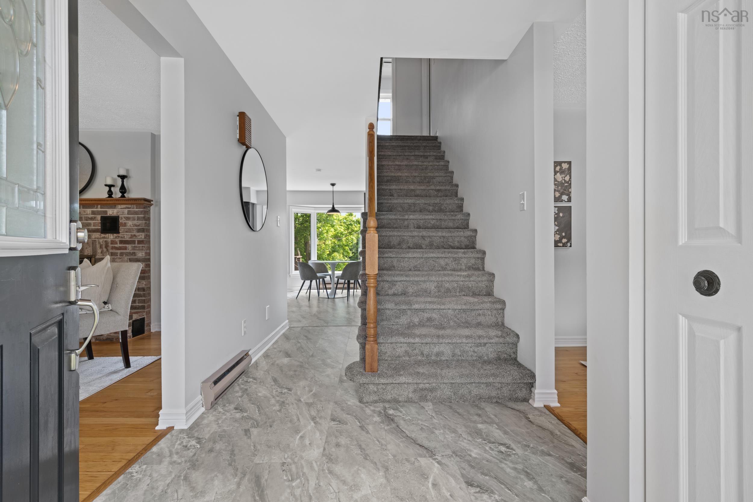 $799,000.00: 14 Whimsical Lake Crescent, Halifax