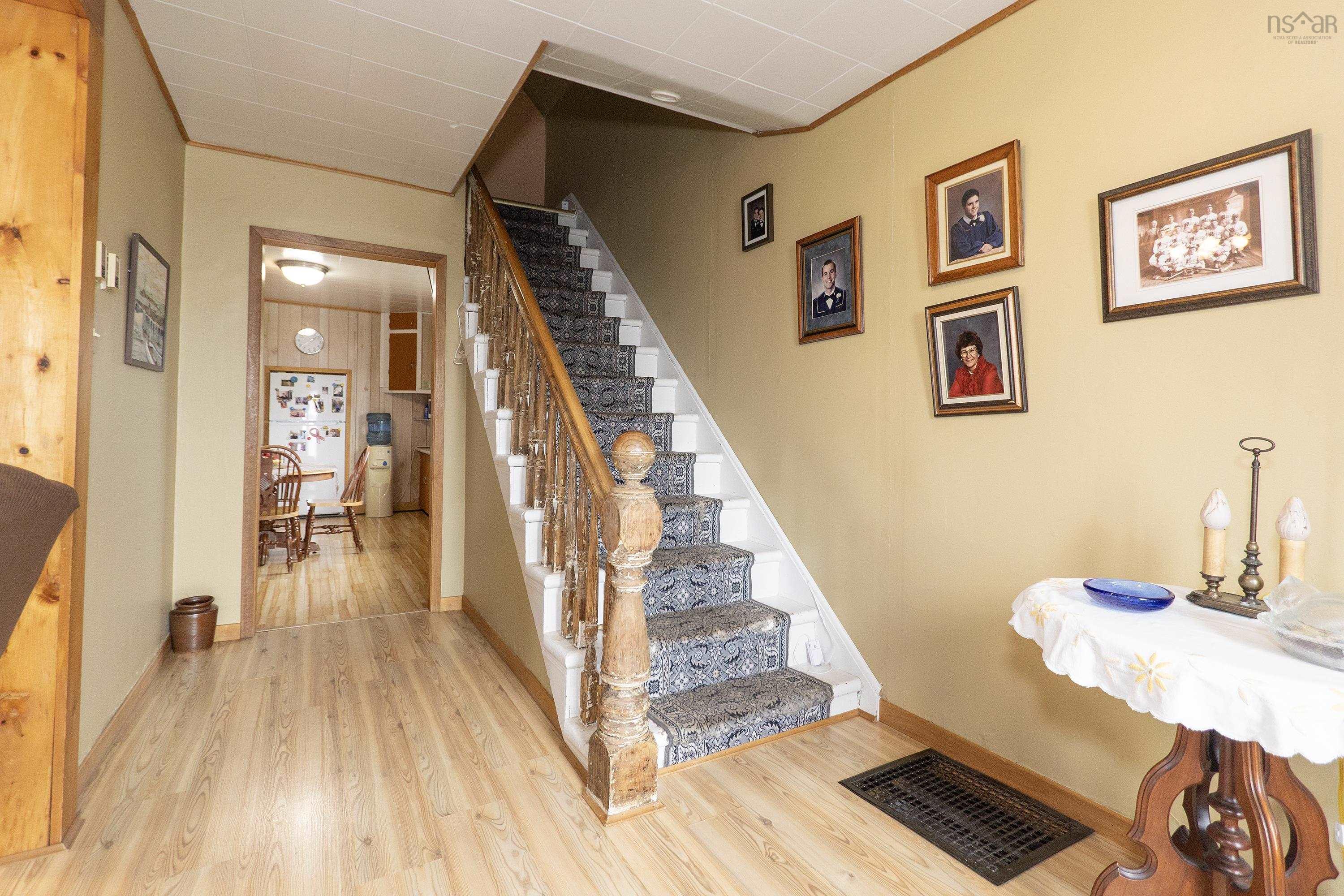 $249,900.00: 516 Lower Cove Road, Lower Cove