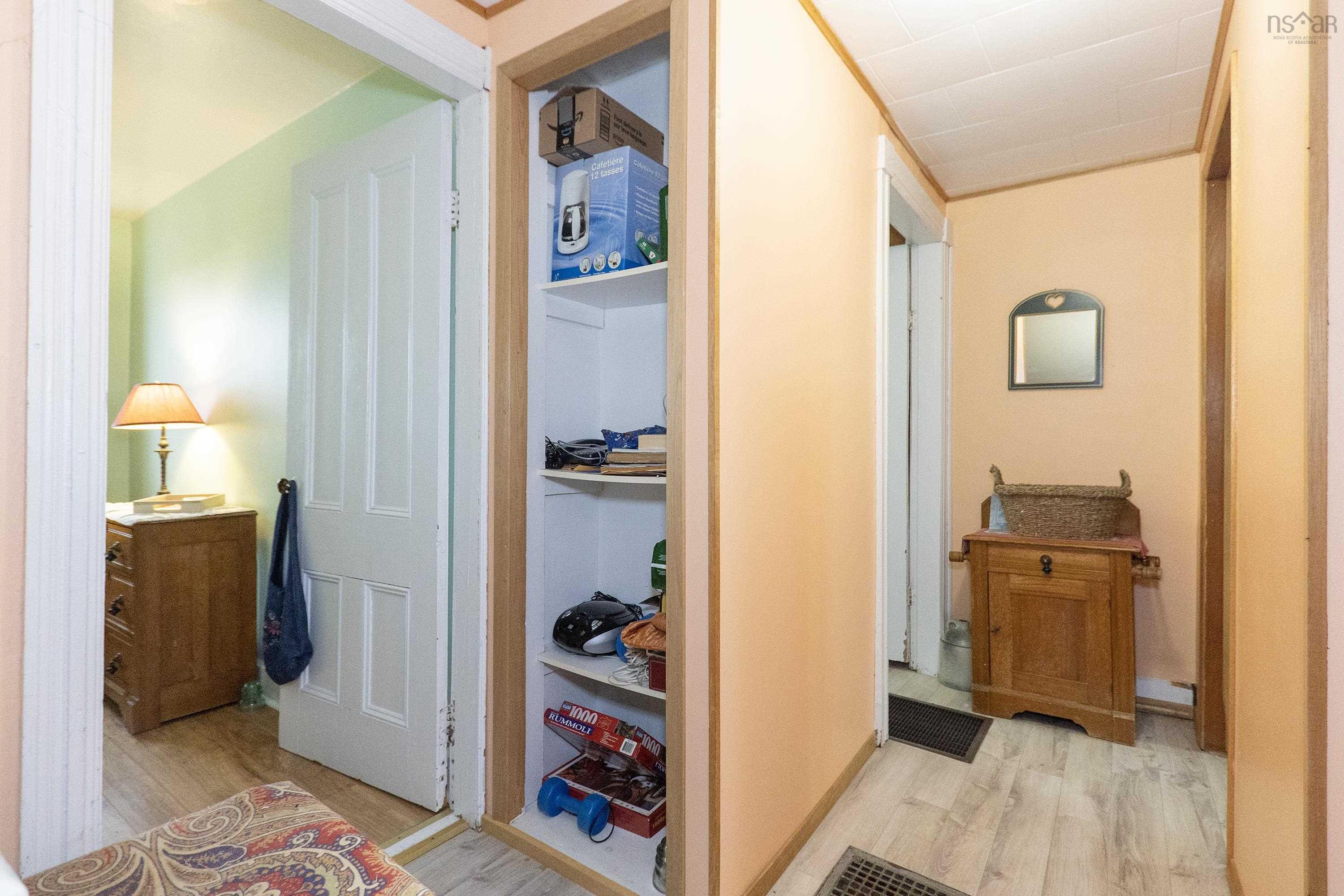 $249,900.00: 516 Lower Cove Road, Lower Cove