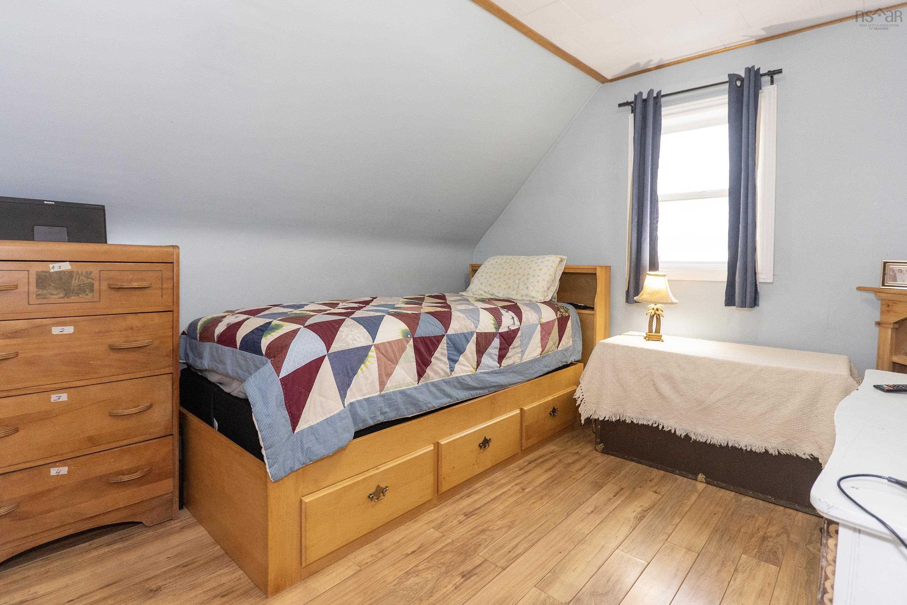 $249,900.00: 516 Lower Cove Road, Lower Cove