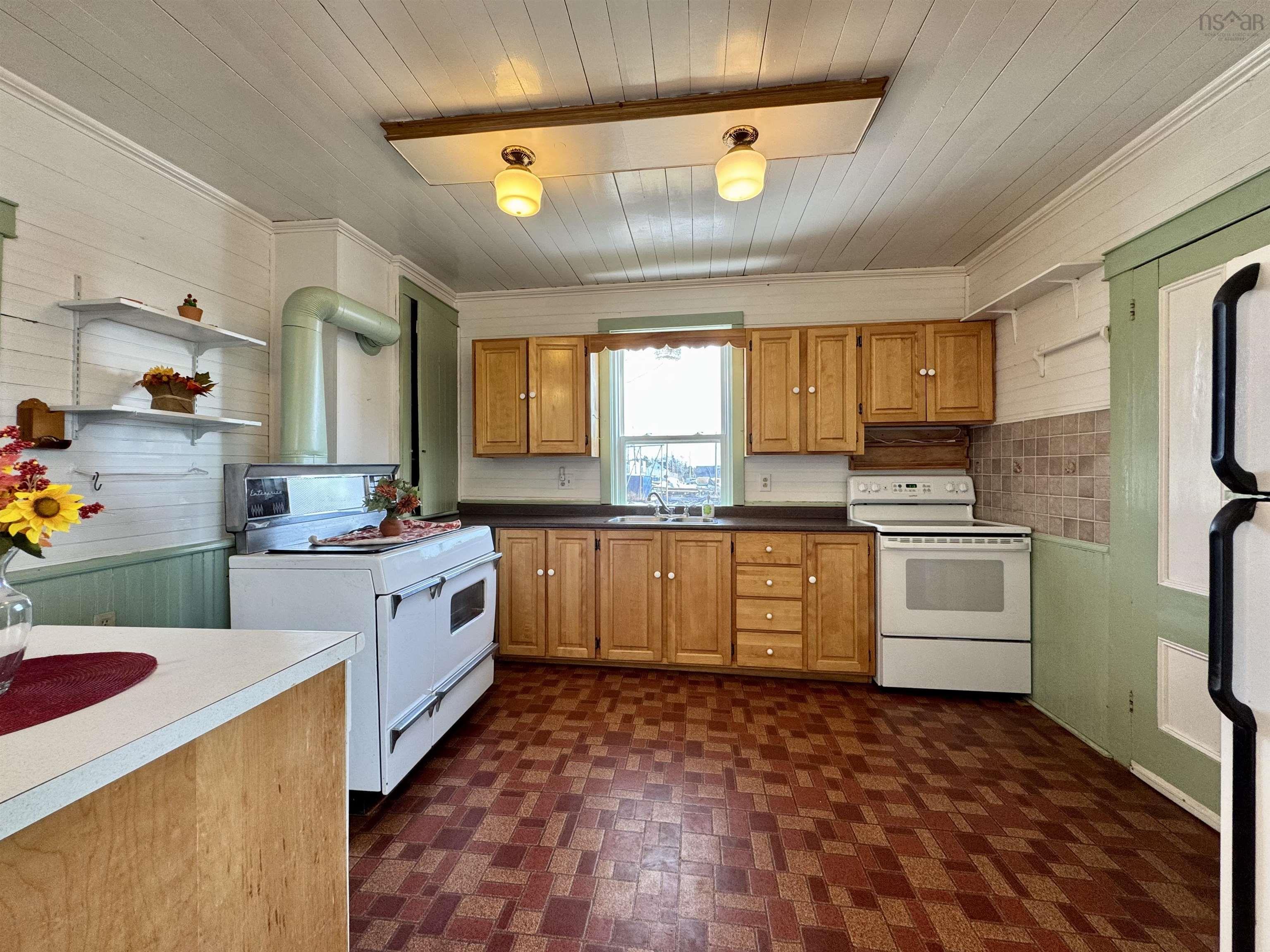 $249,000.00: 740 Veterans Memorial Drive, Arichat