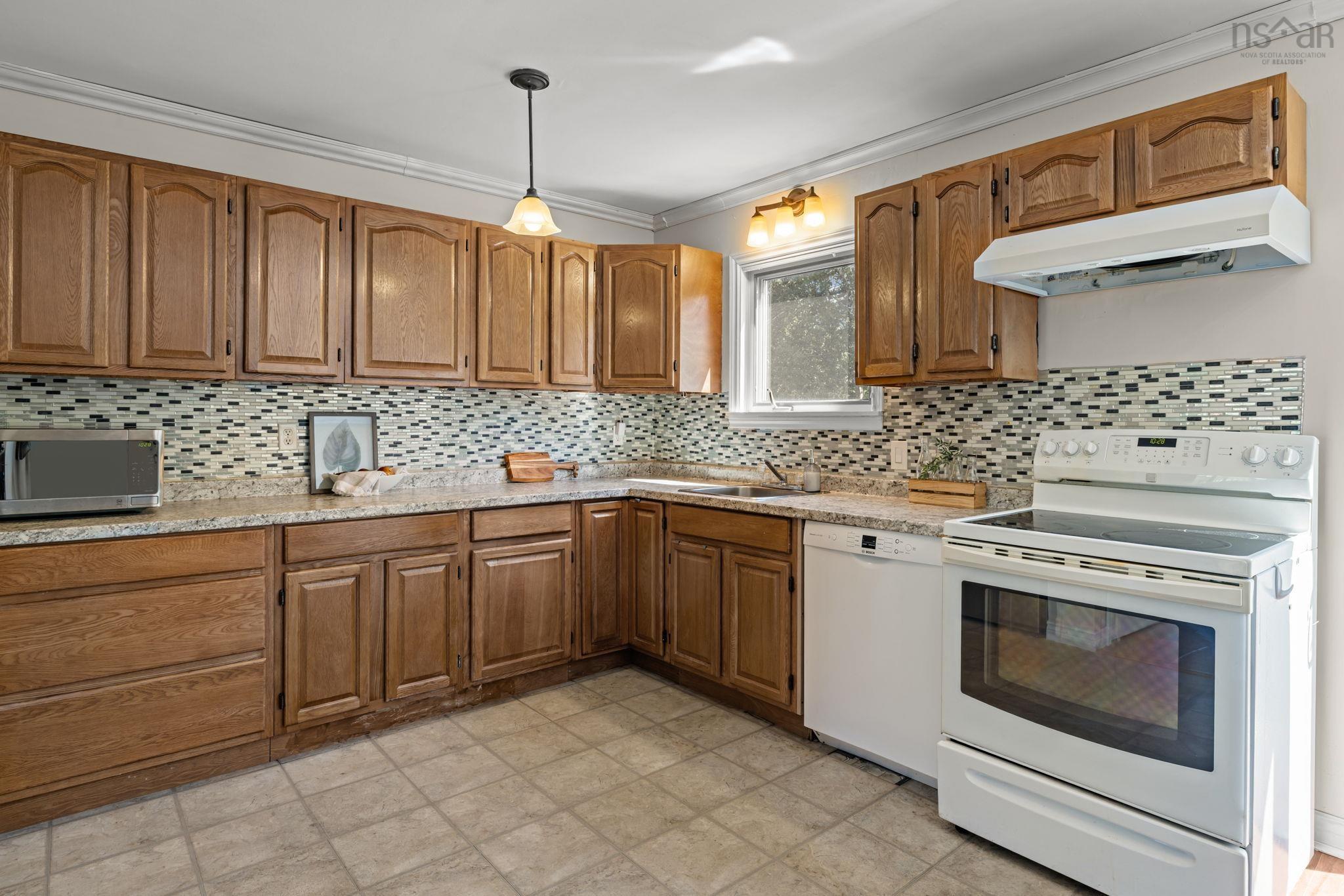 $434,900.00: 235 Poplar Drive, Cole Harbour