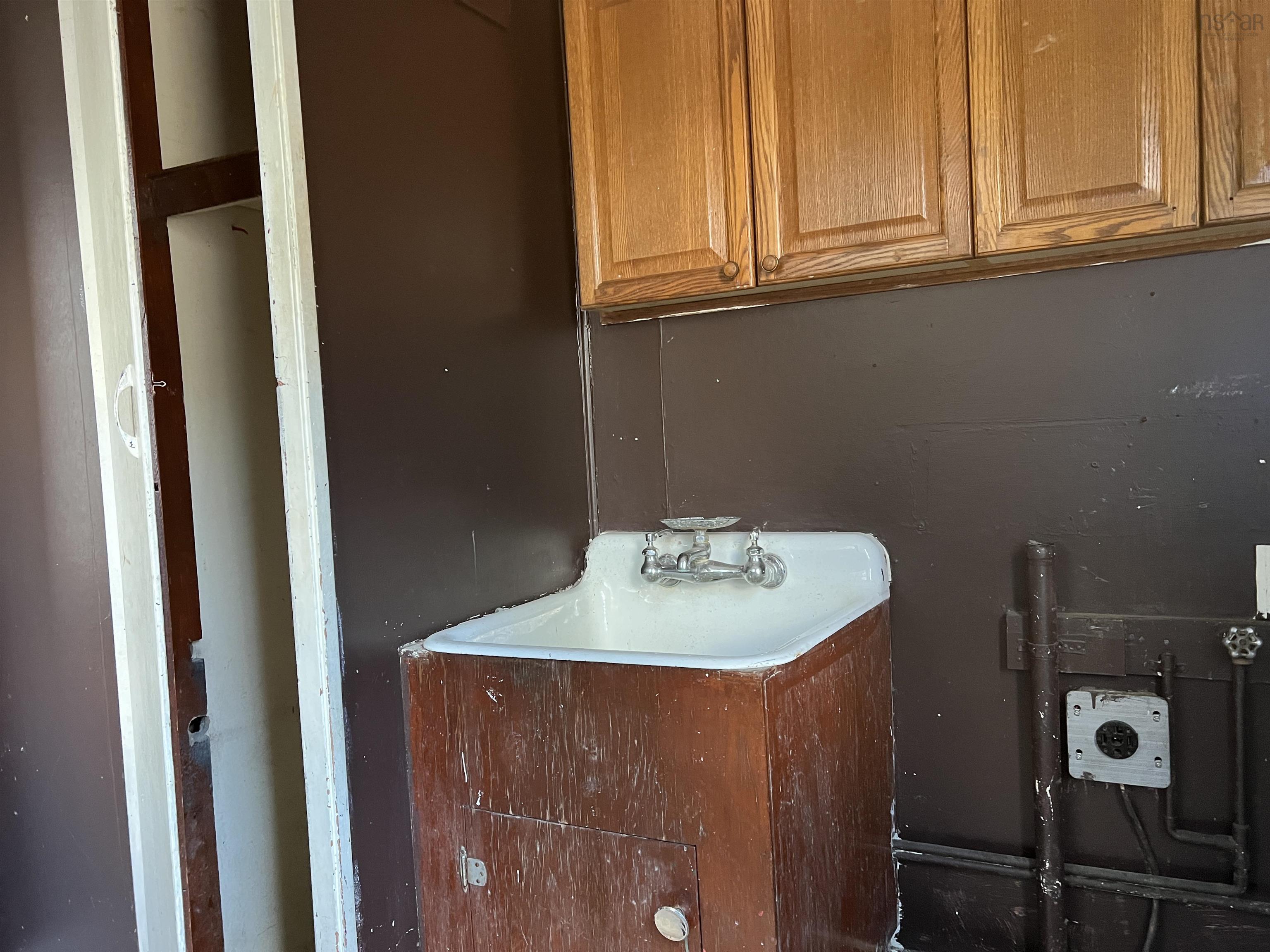 $79,000.00: 74 Pleasant Street, North Sydney