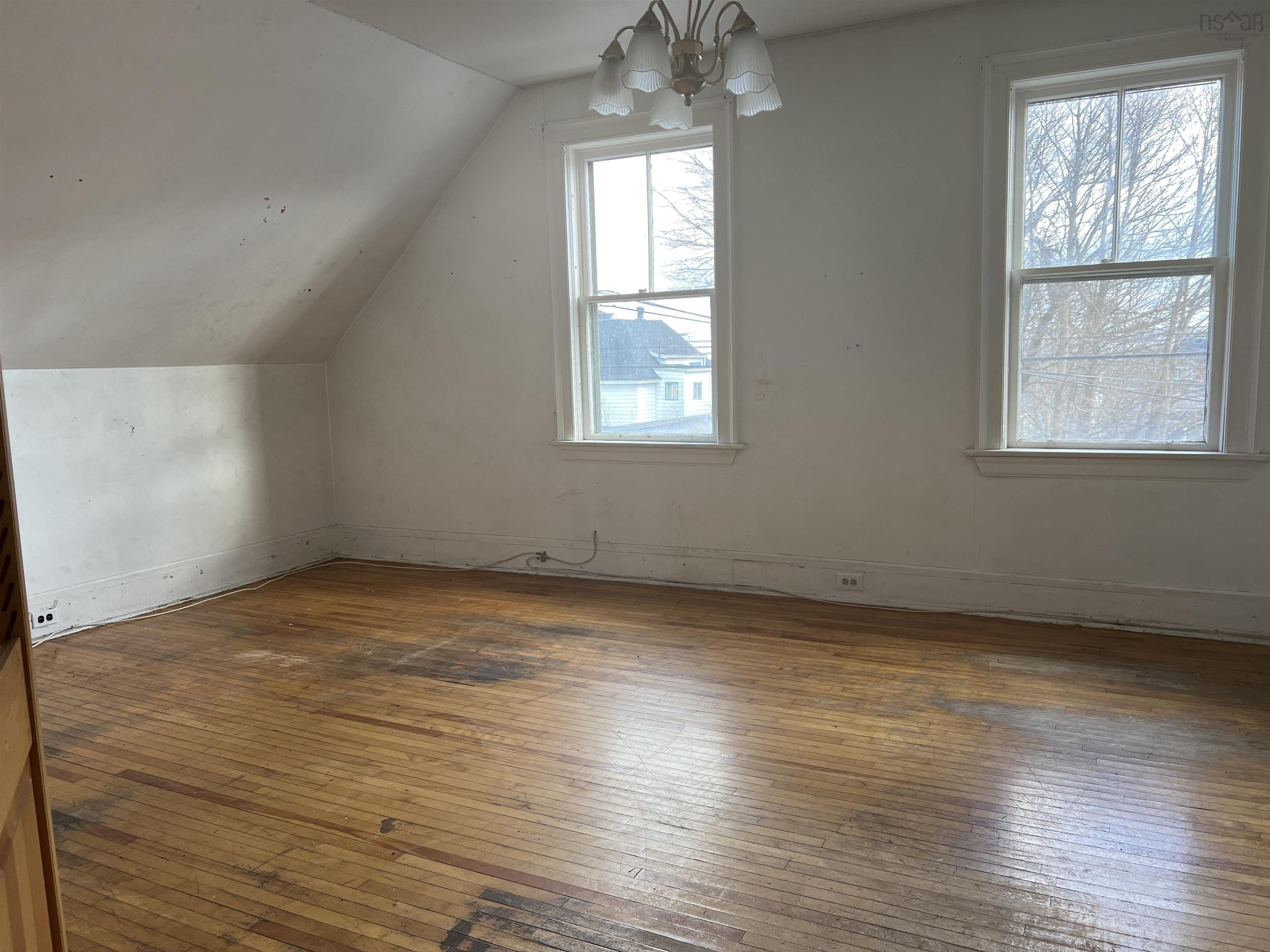 $79,000.00: 74 Pleasant Street, North Sydney