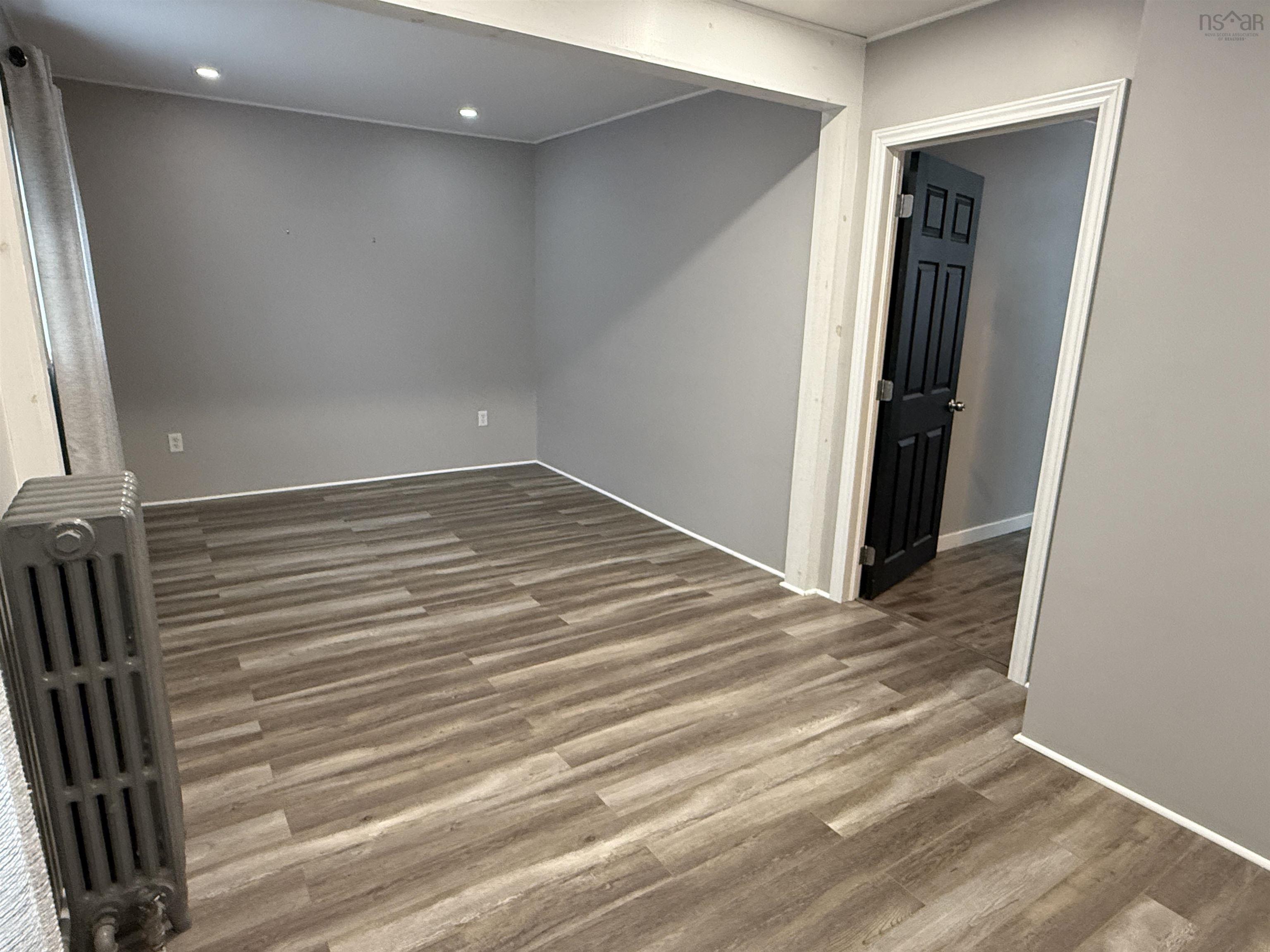 $259,900.00: 40 Claremont Avenue, Stellarton