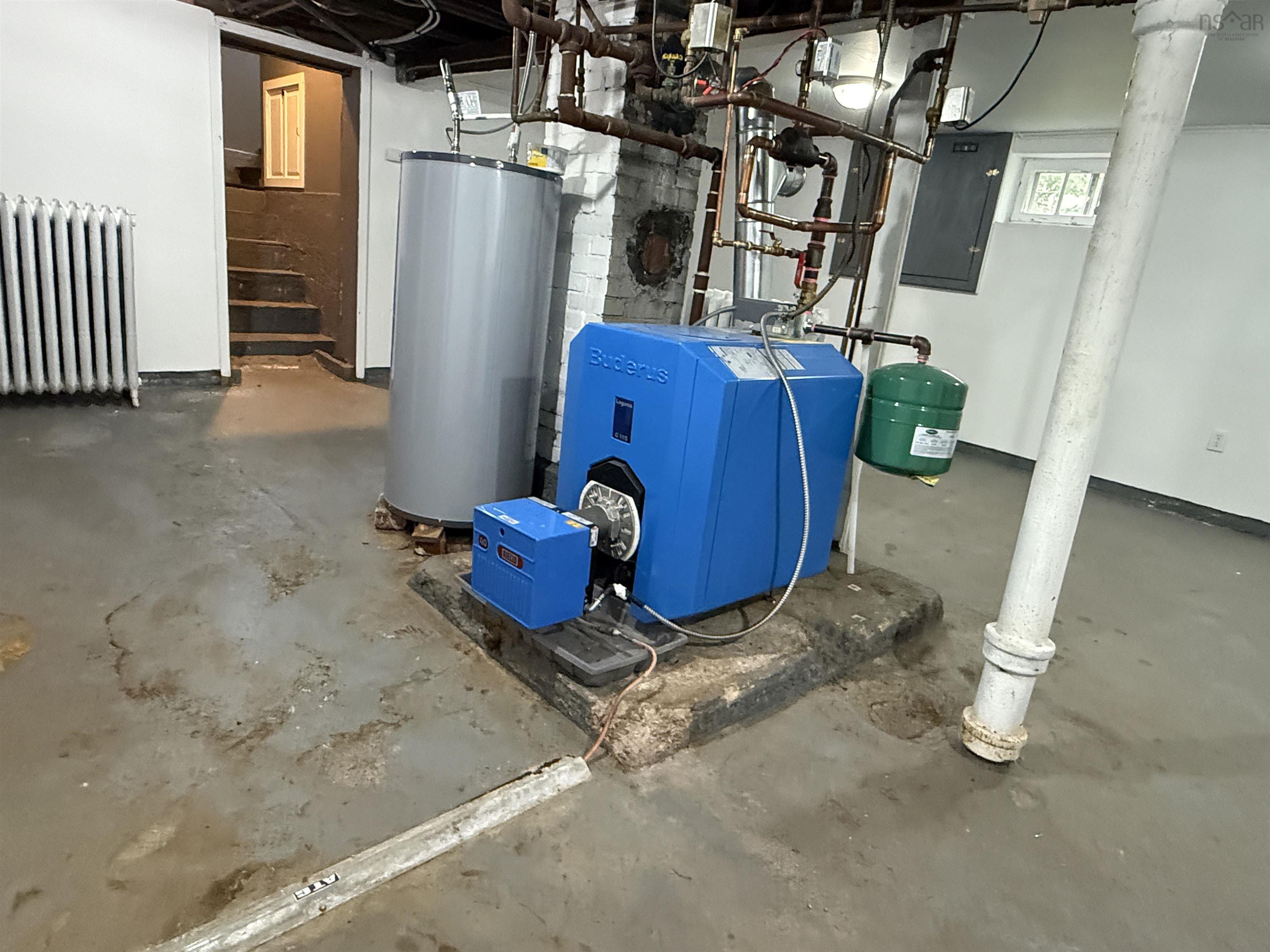 $259,900.00: 40 Claremont Avenue, Stellarton