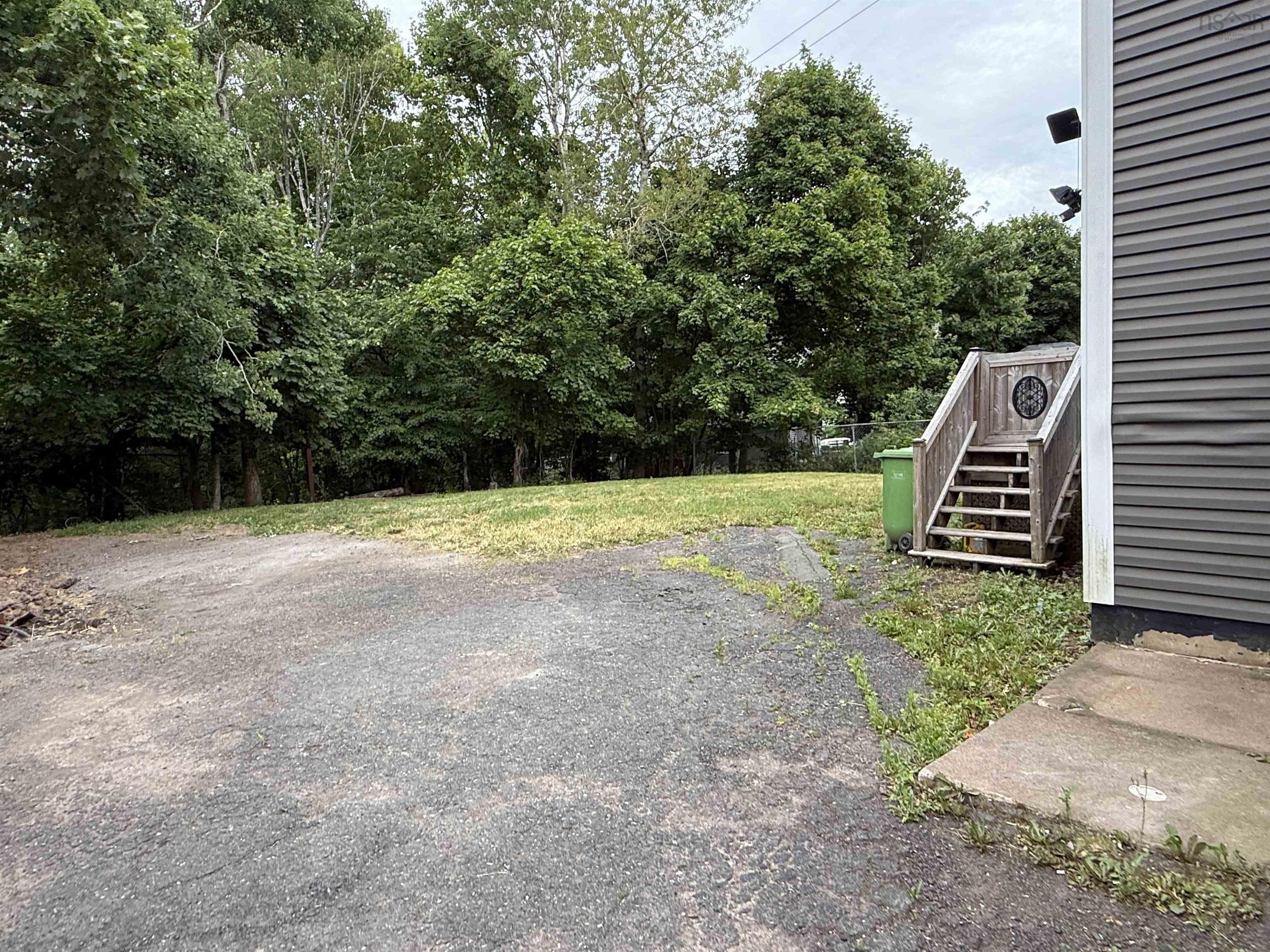 $259,900.00: 40 Claremont Avenue, Stellarton