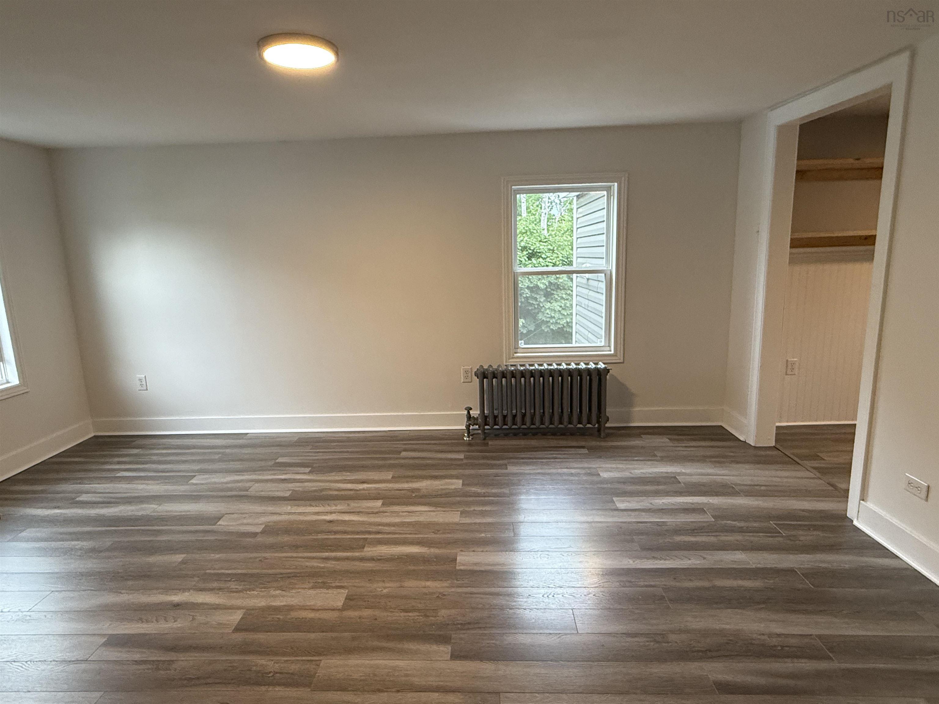 $259,900.00: 40 Claremont Avenue, Stellarton