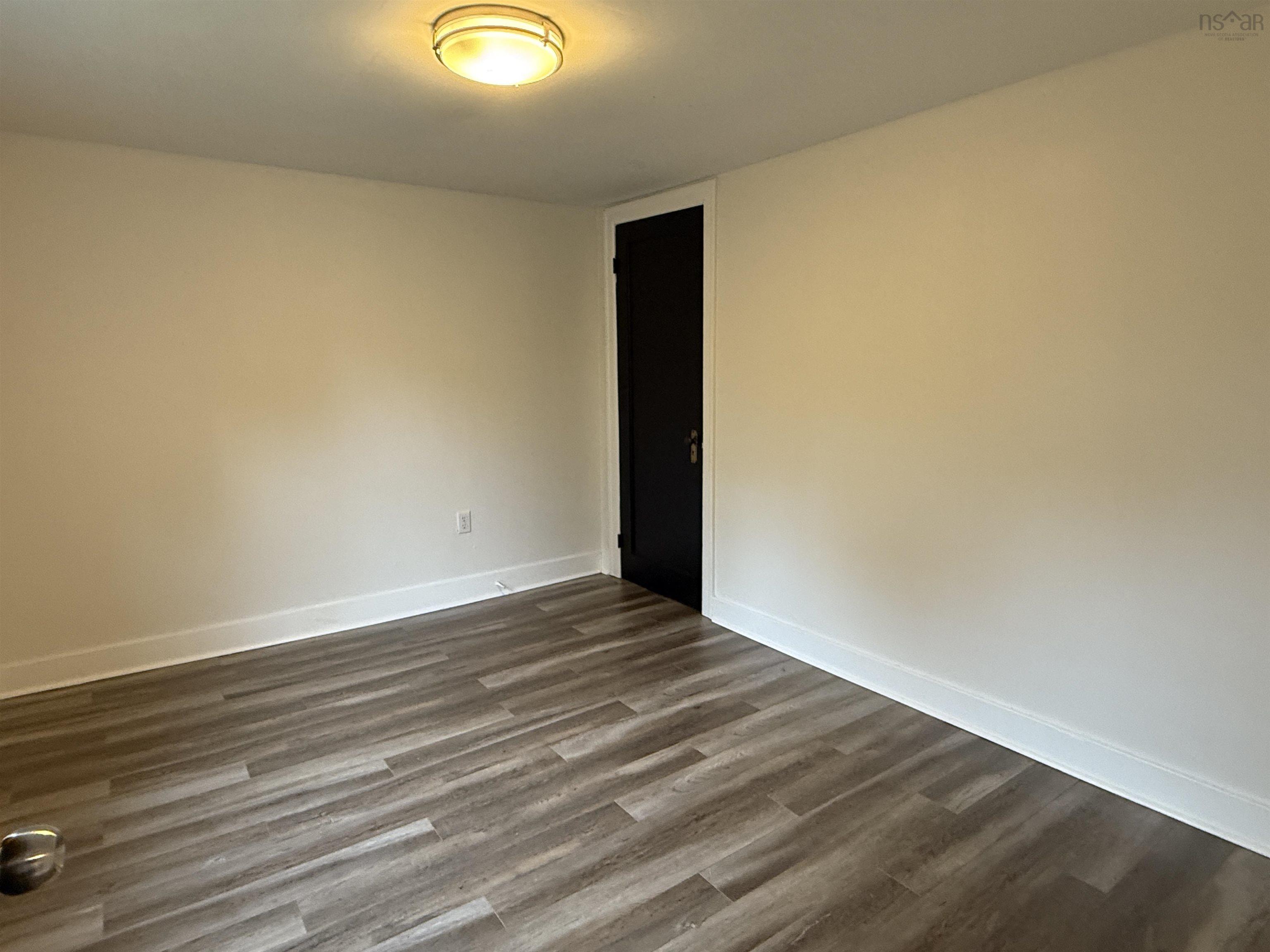 $259,900.00: 40 Claremont Avenue, Stellarton