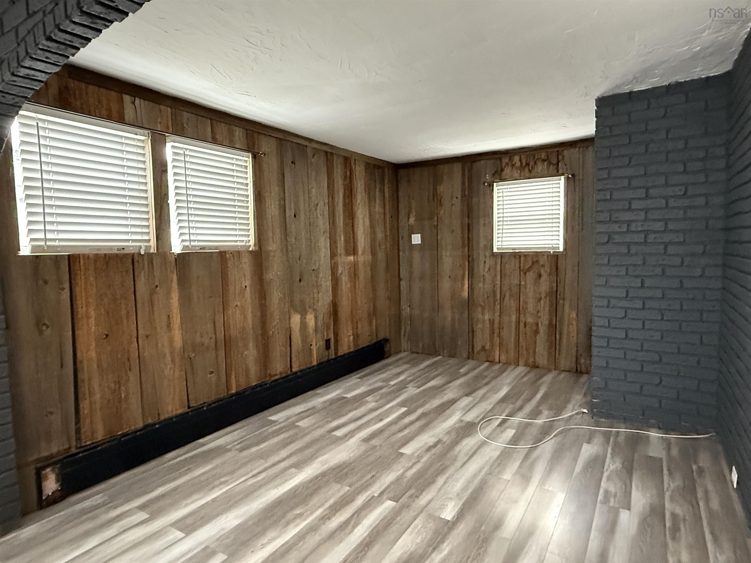 $259,900.00: 40 Claremont Avenue, Stellarton