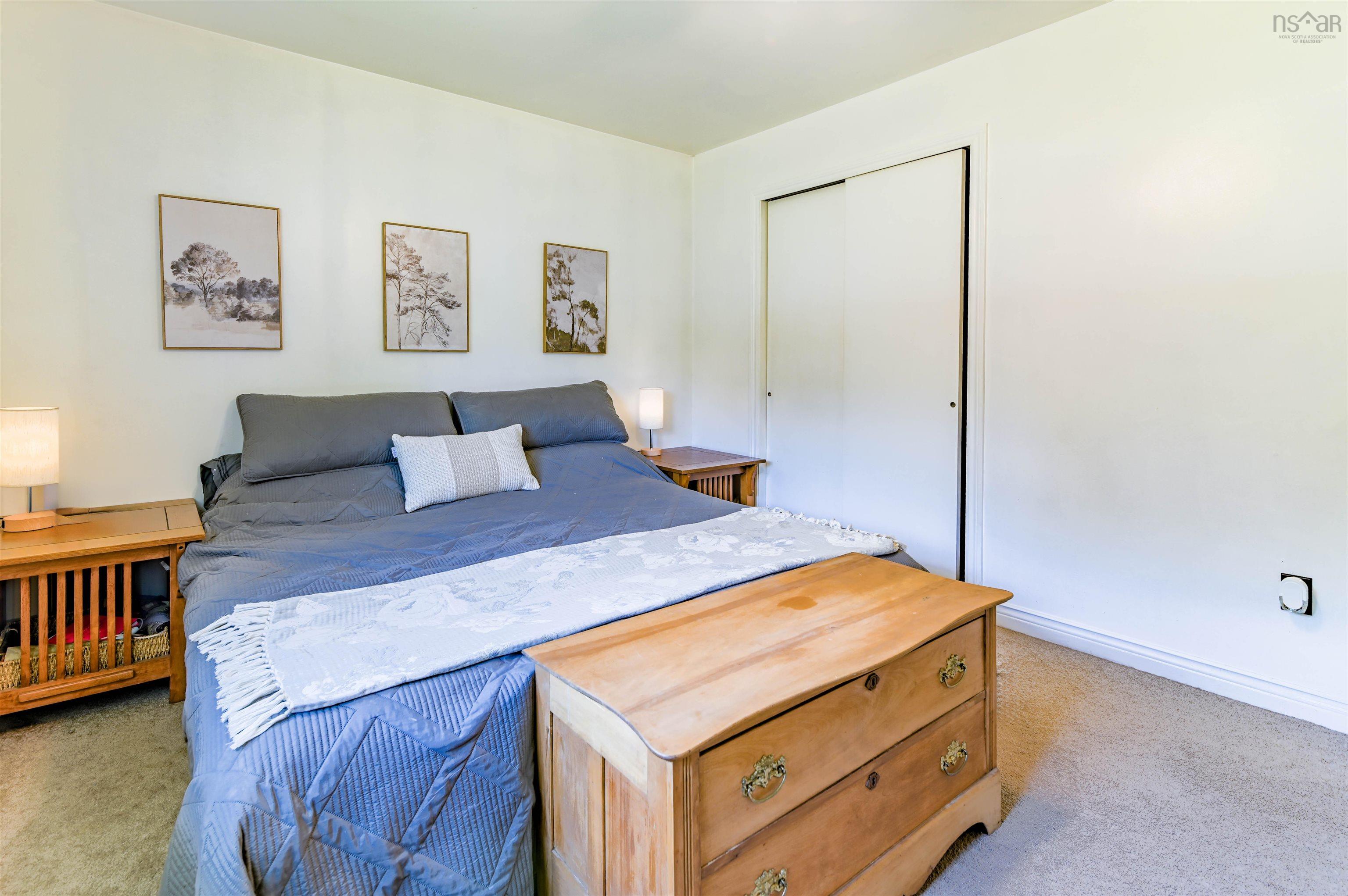 $650,000.00: 1353 Pinecrest Drive, Coldbrook