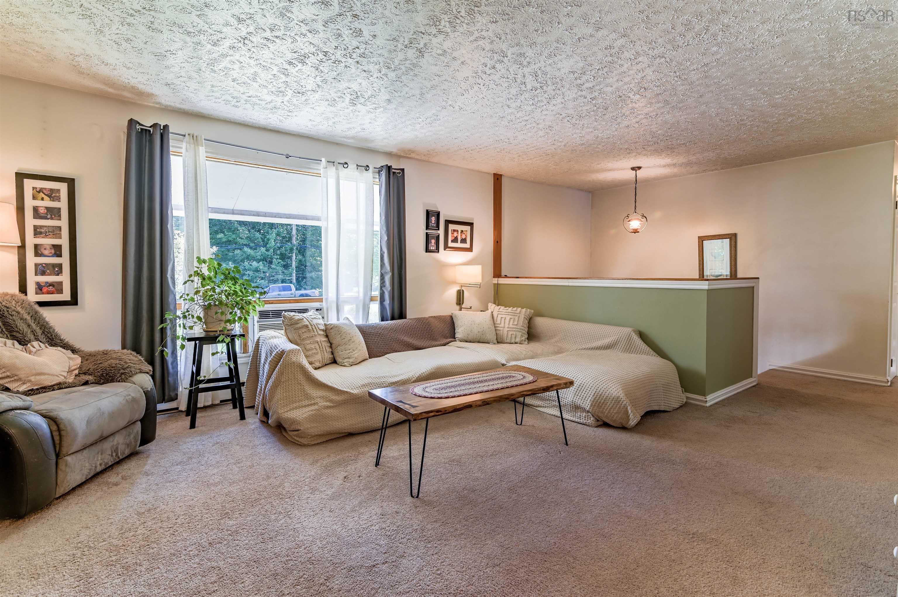 $650,000.00: 1353 Pinecrest Drive, Coldbrook