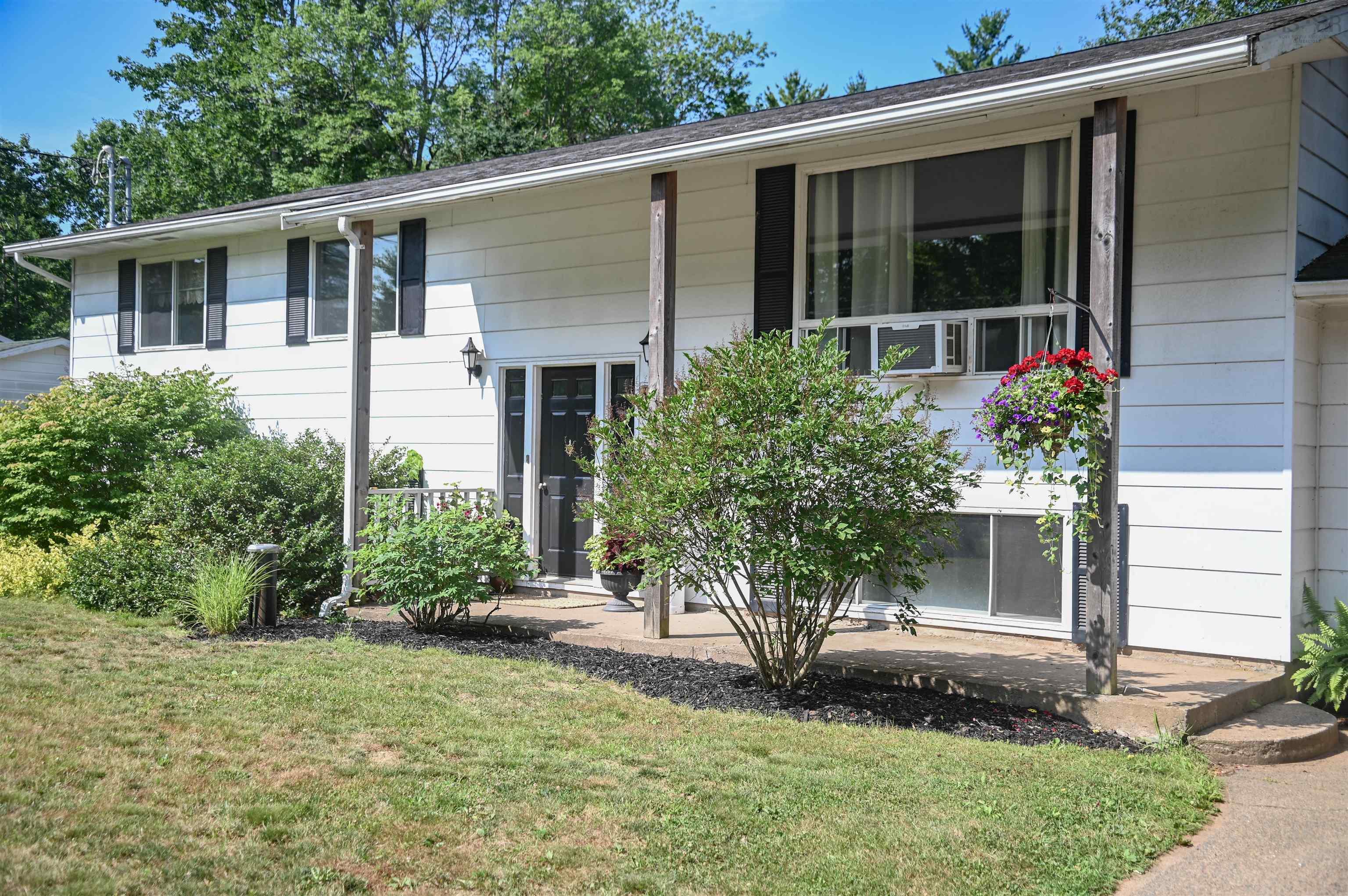 $650,000.00: 1353 Pinecrest Drive, Coldbrook