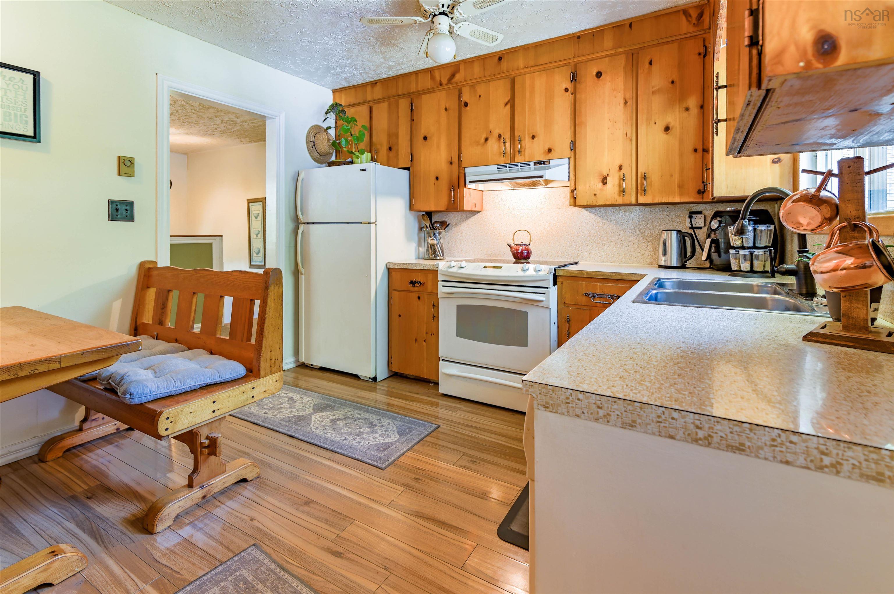 $650,000.00: 1353 Pinecrest Drive, Coldbrook