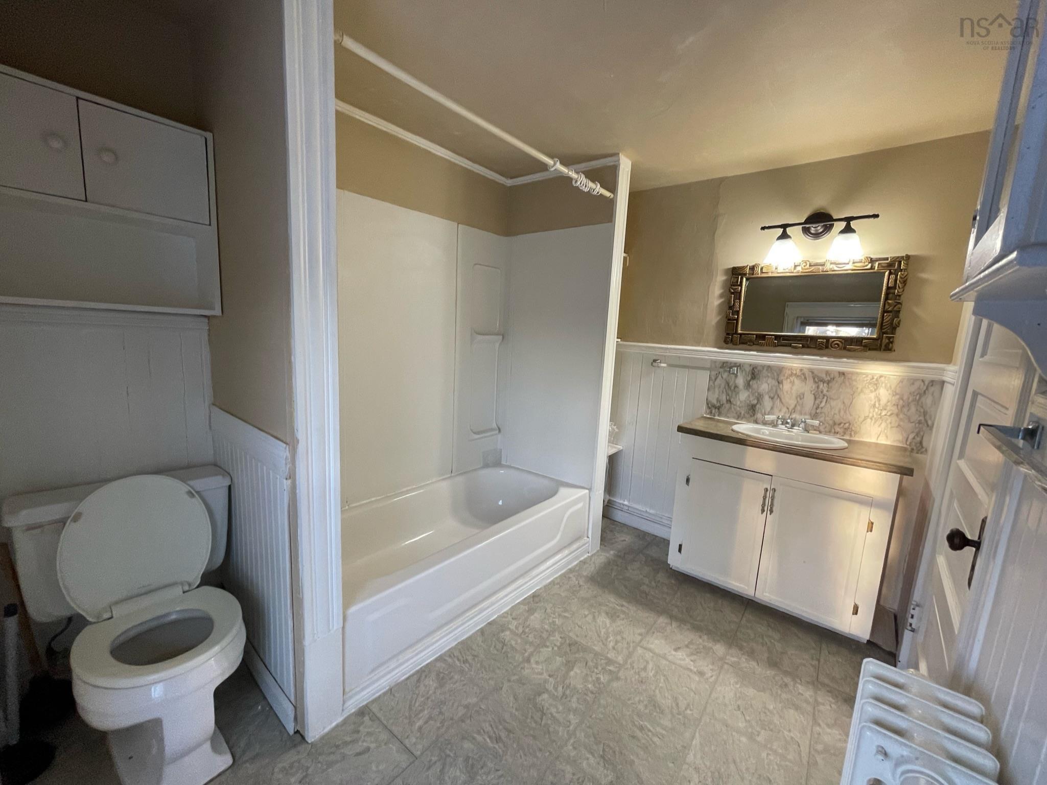 $499,000.00: 2532 Highway 1, Aylesford