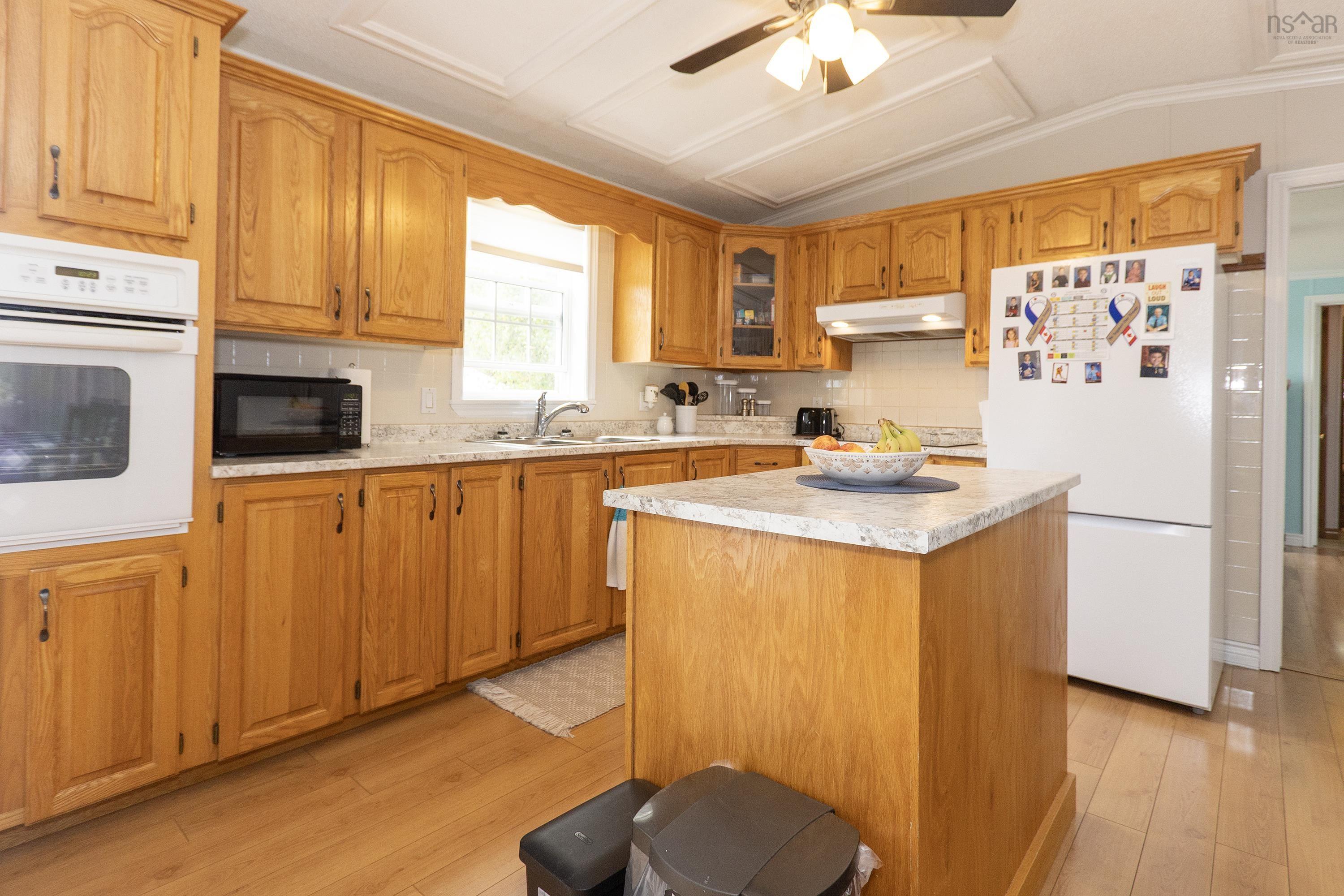 $179,900.00: 46 Rosewood Drive, Amherst