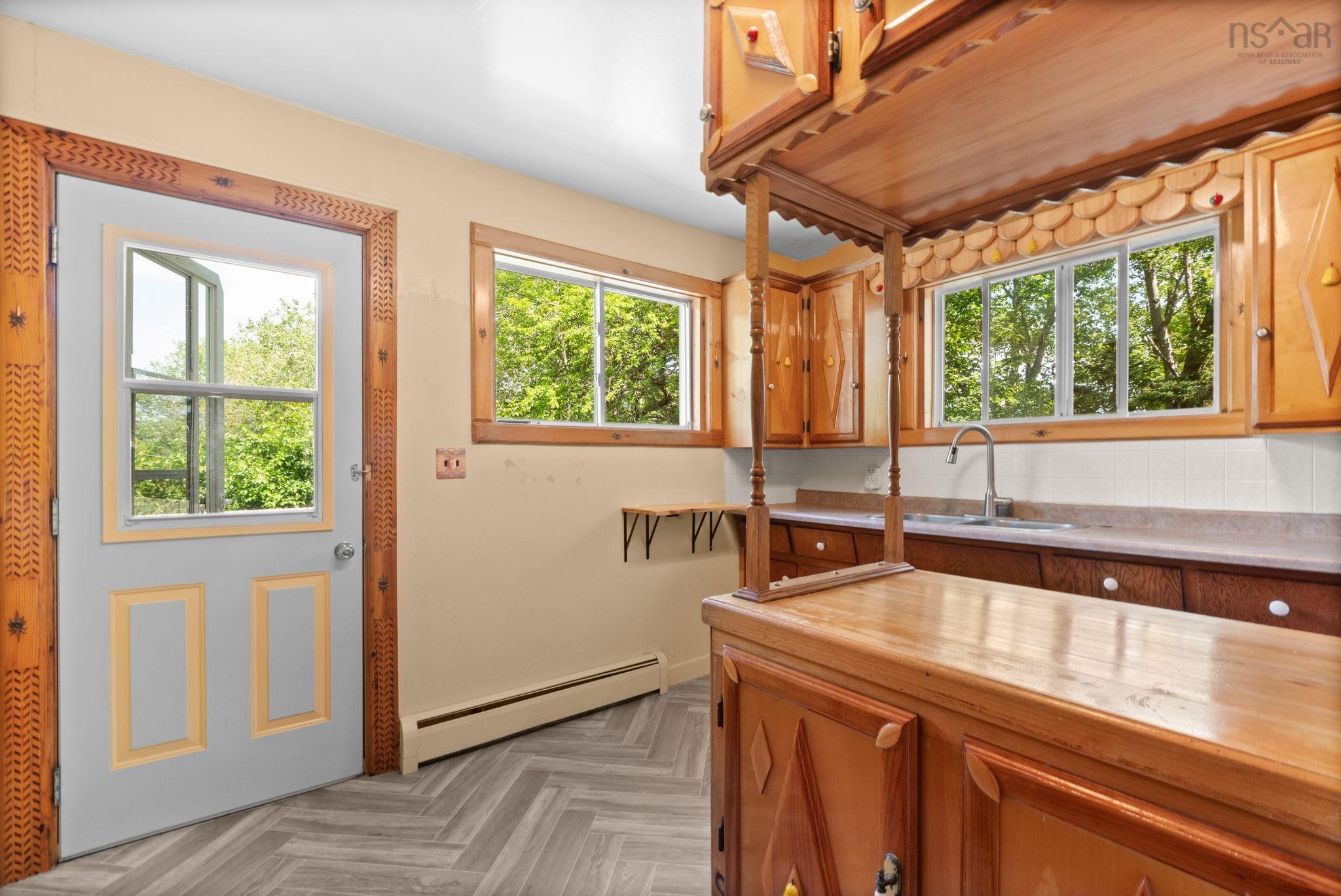 $324,900.00: 1315 Highway 329, Mill Cove