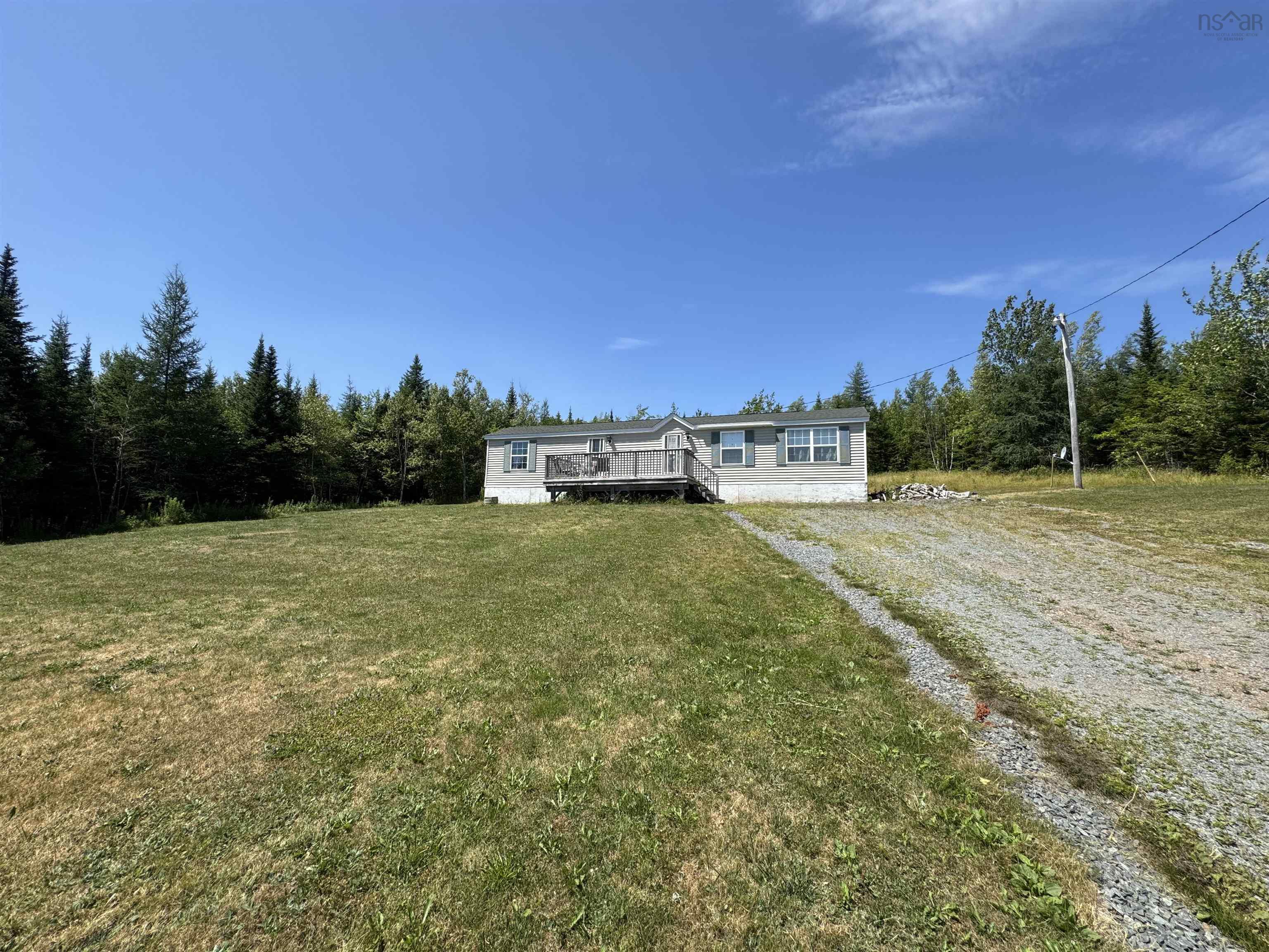 $329,900.00: 705 Lake Egmont, Lake Egmont